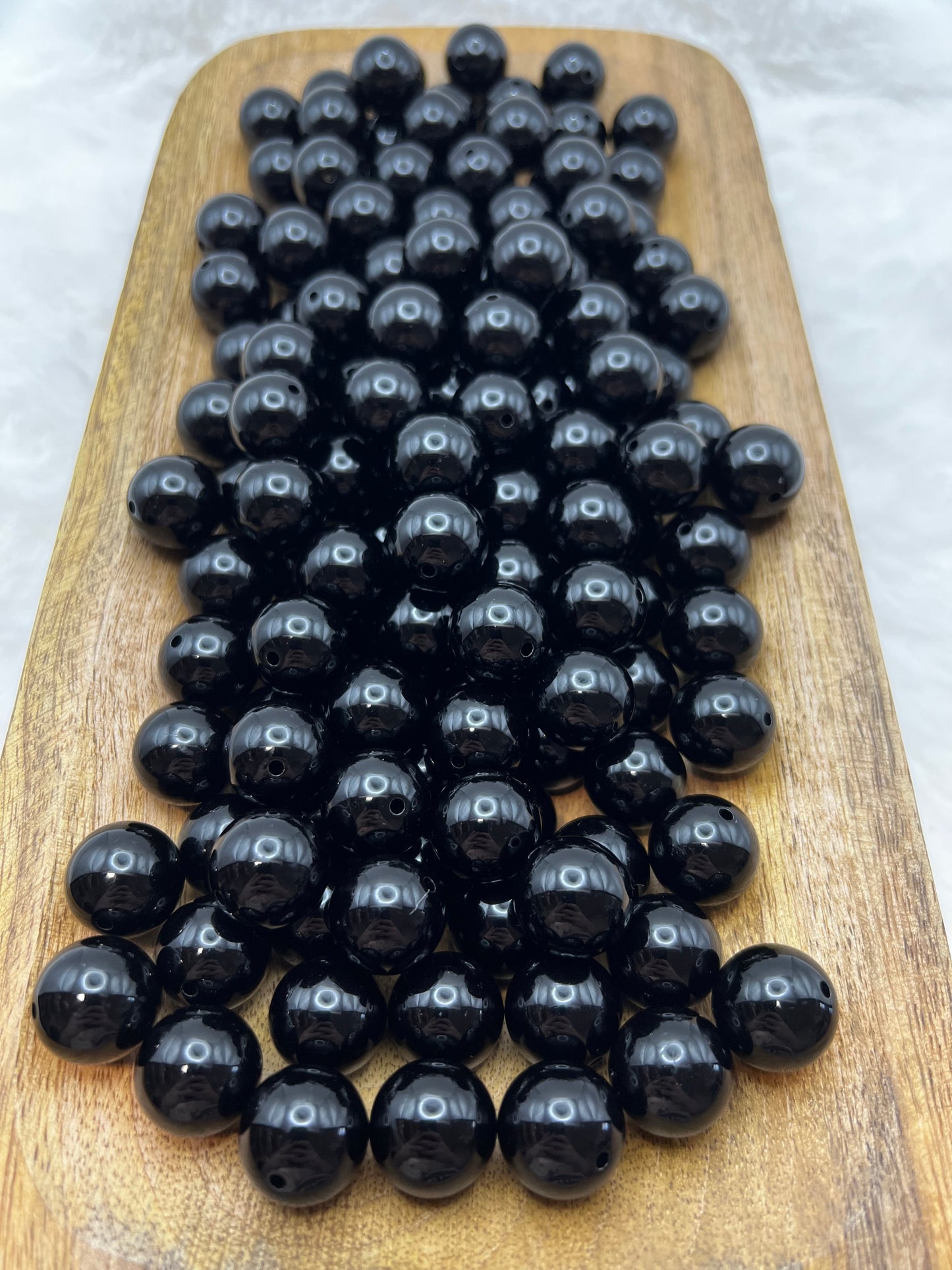 18mm black solid acrylic beads