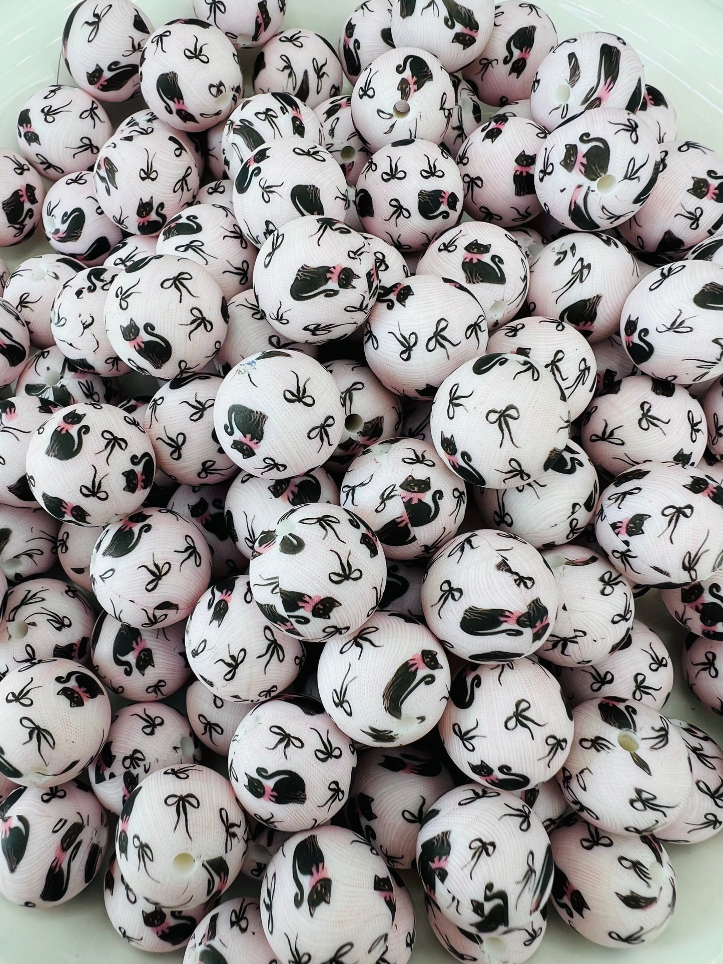 15mm black cat & bows printed silicone beads