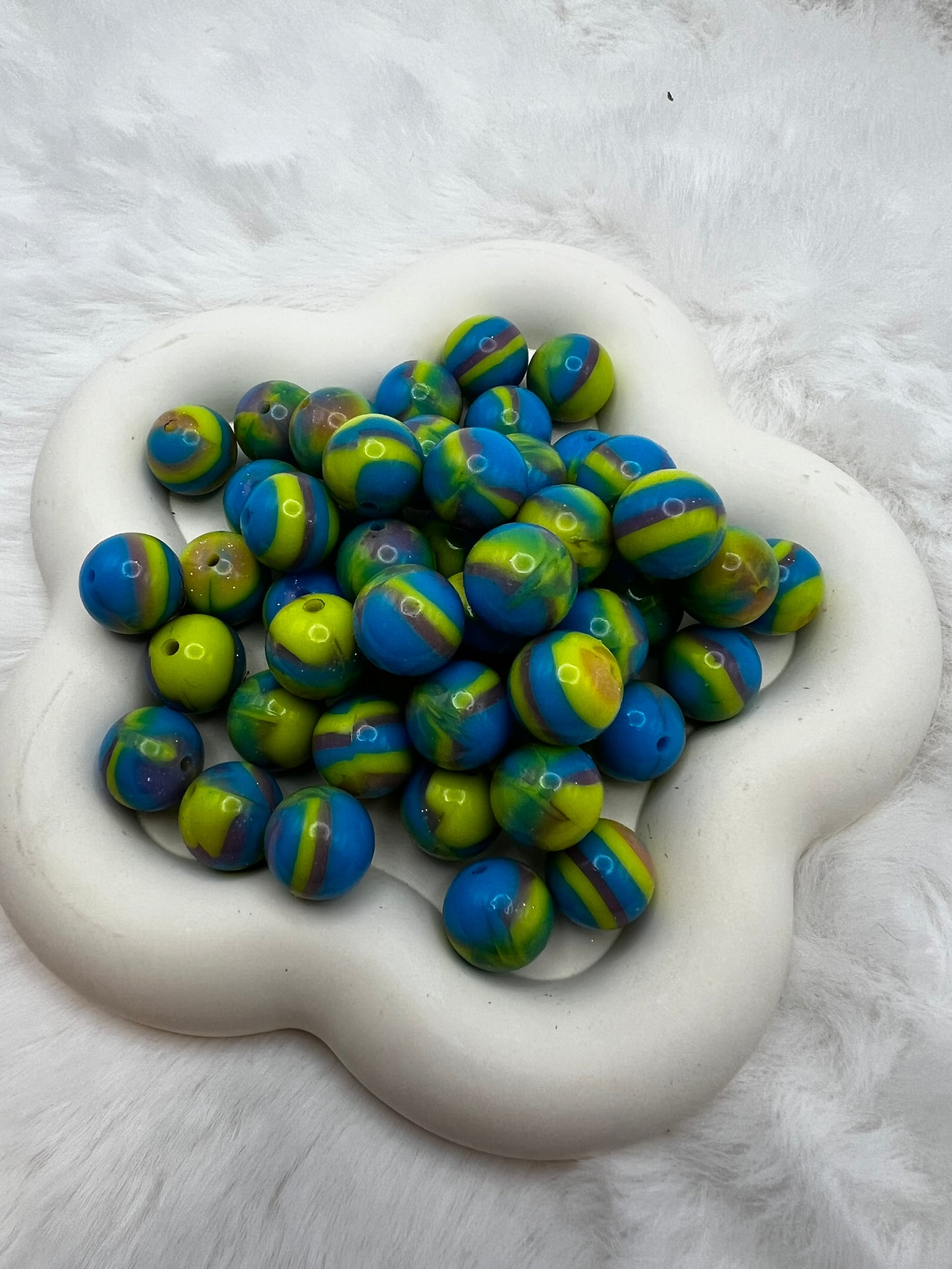 15mm blue tart shiny swirl silicone beads