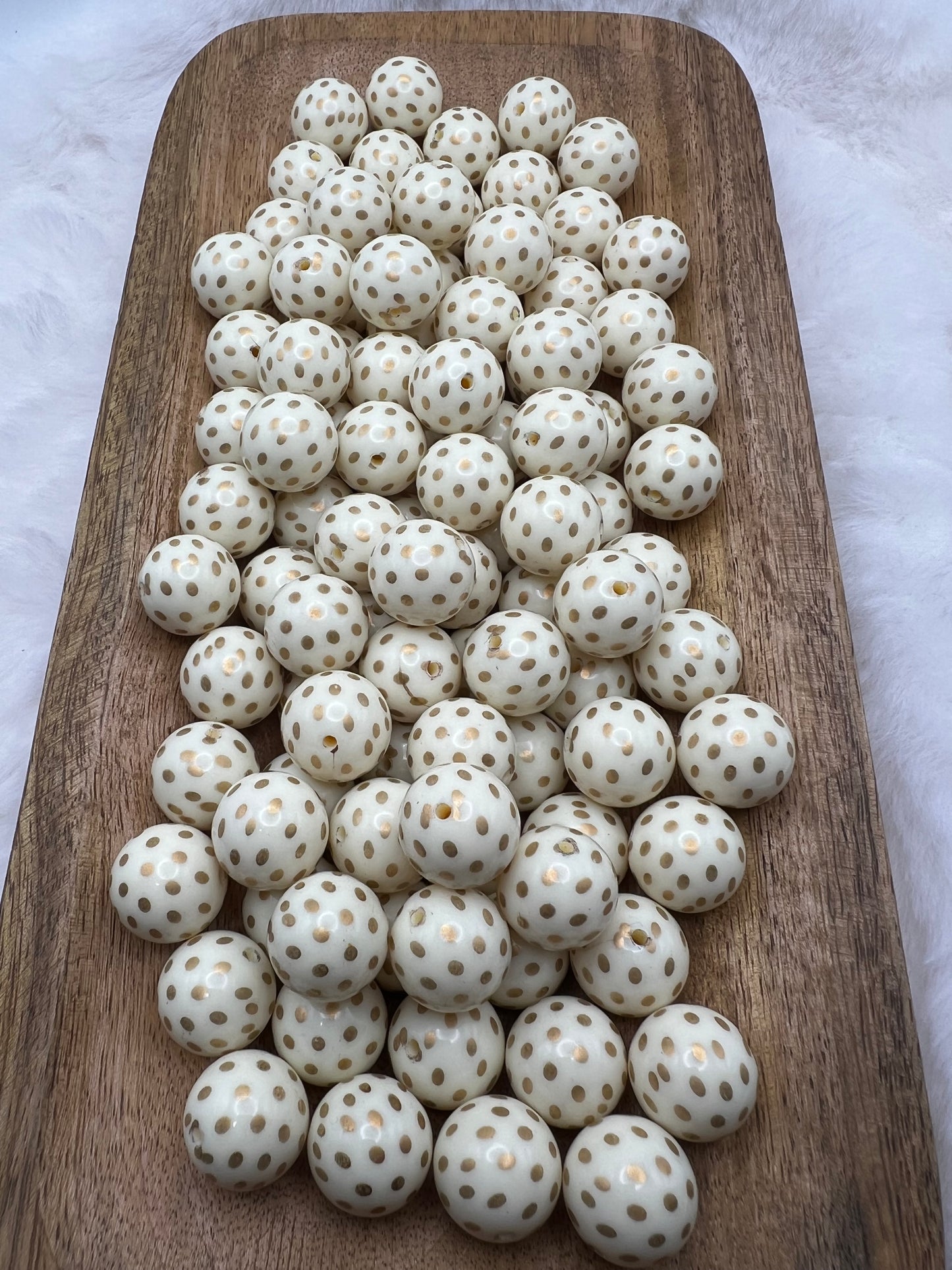 Gold & white polka dot 20mm bubblegum beads