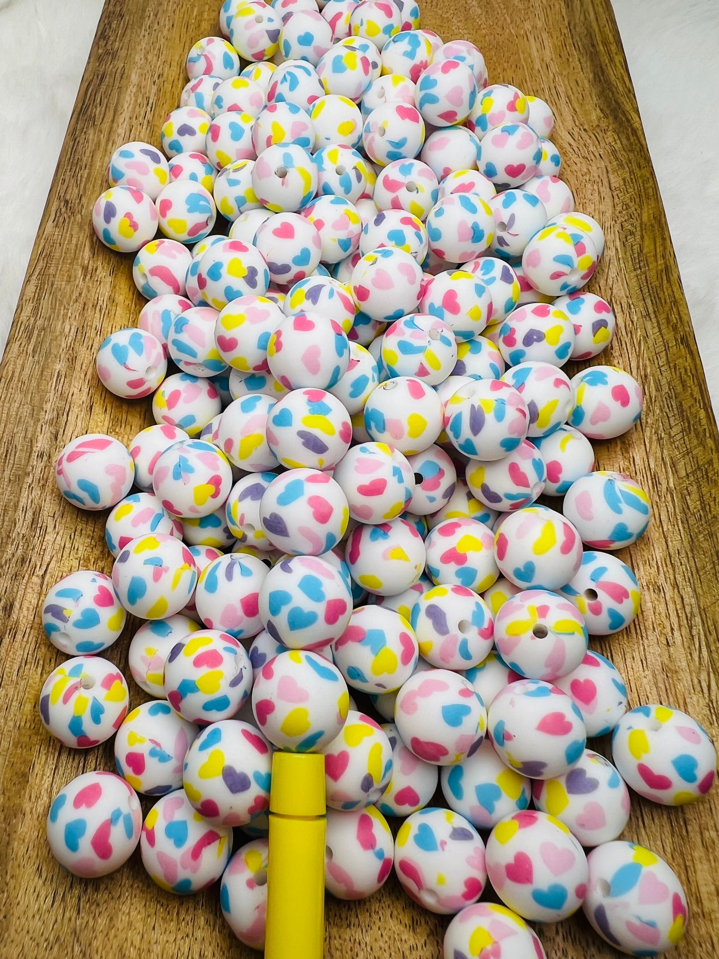 Pastel hearts printed 15mm silicone beads