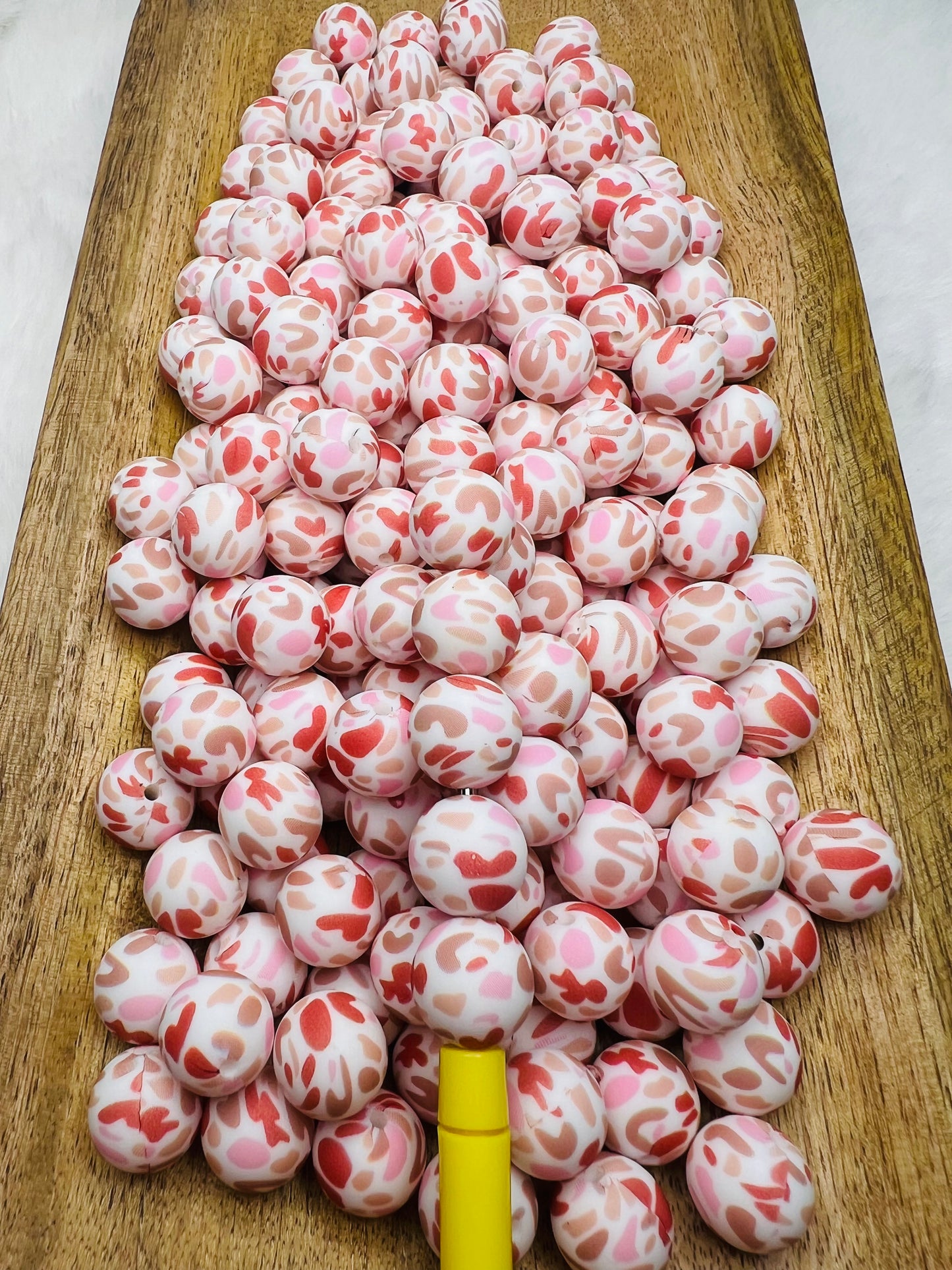 Pink boho cheetah printed 15mm silicone beads