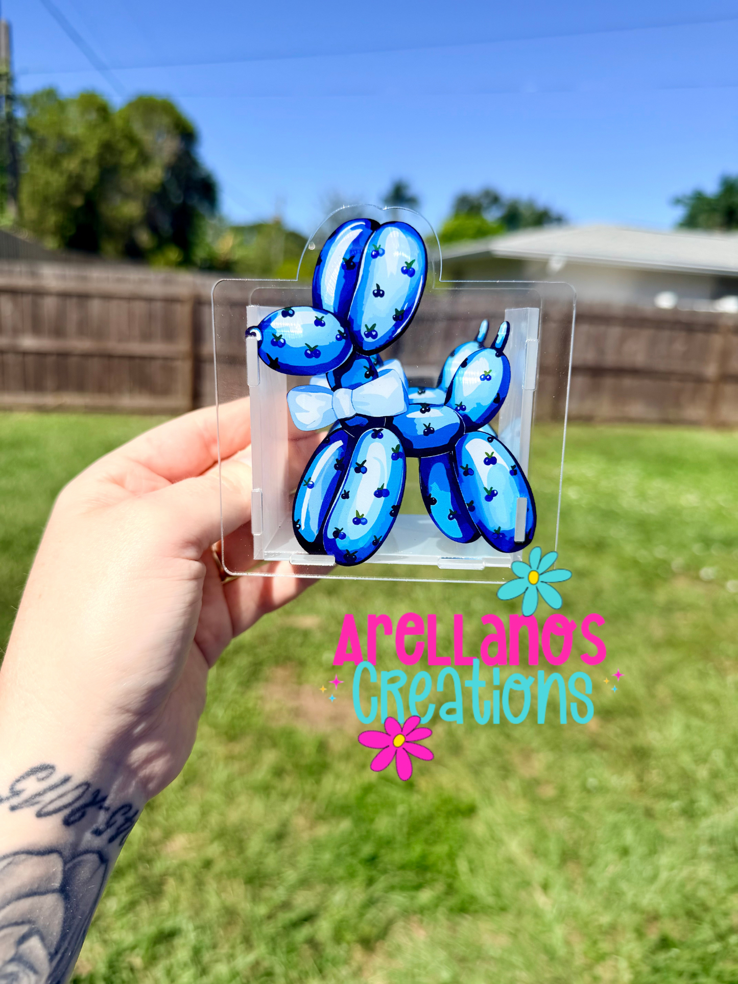 Blueberry balloon dog - acrylic pen holder