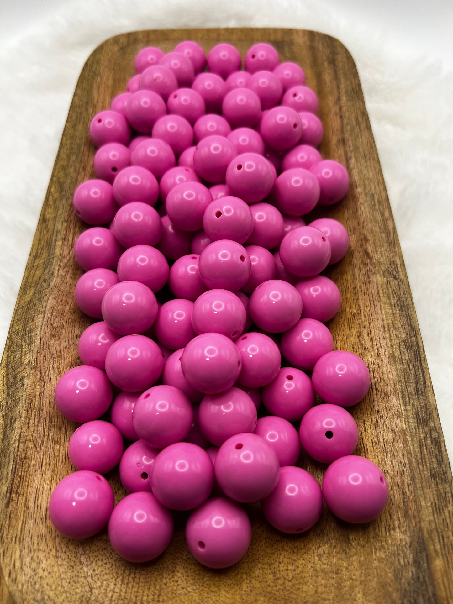 Bubblegum 20mm acrylic beads