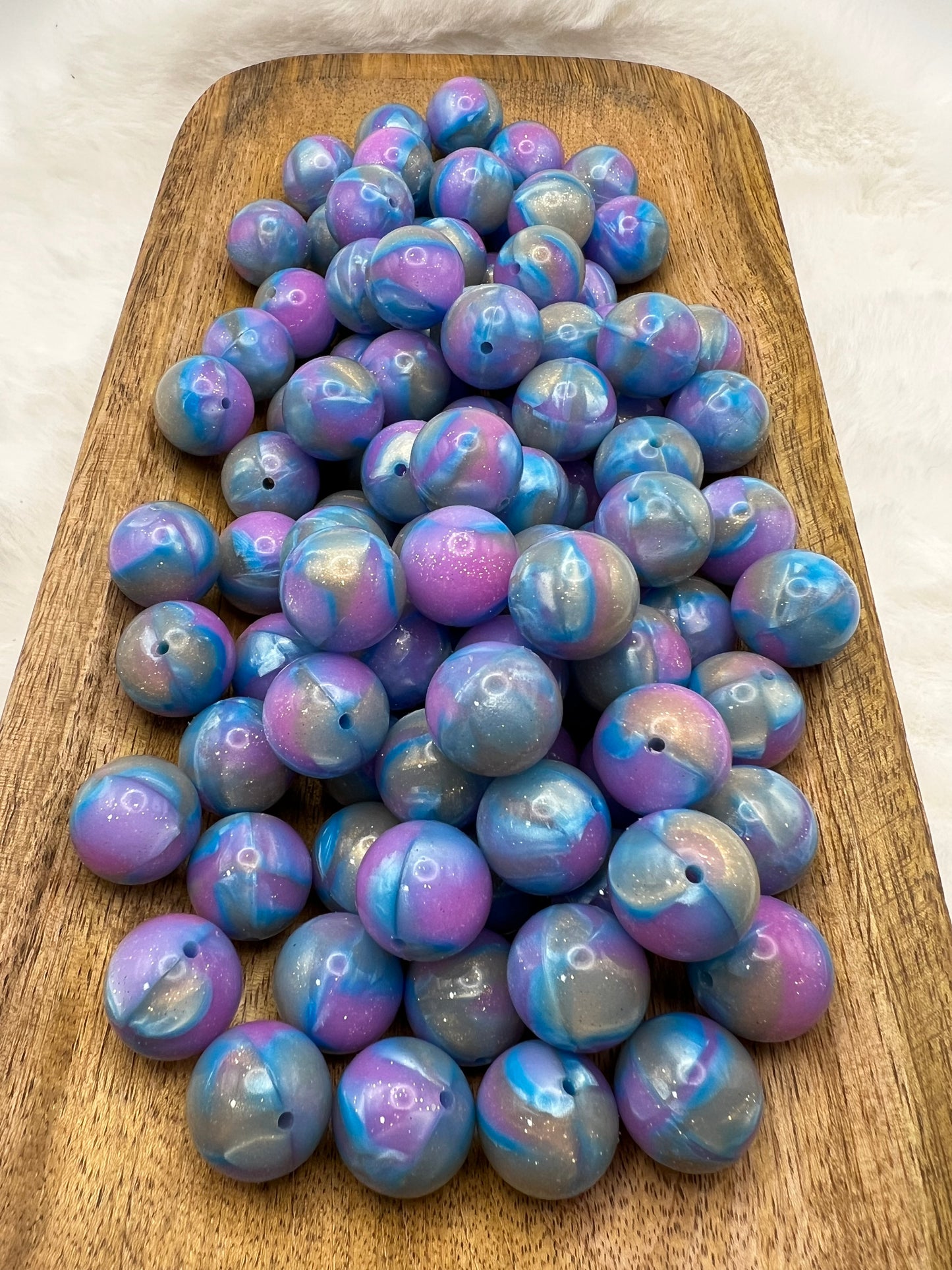 19mm blue raspberry shiny glitter swirl silicone beads