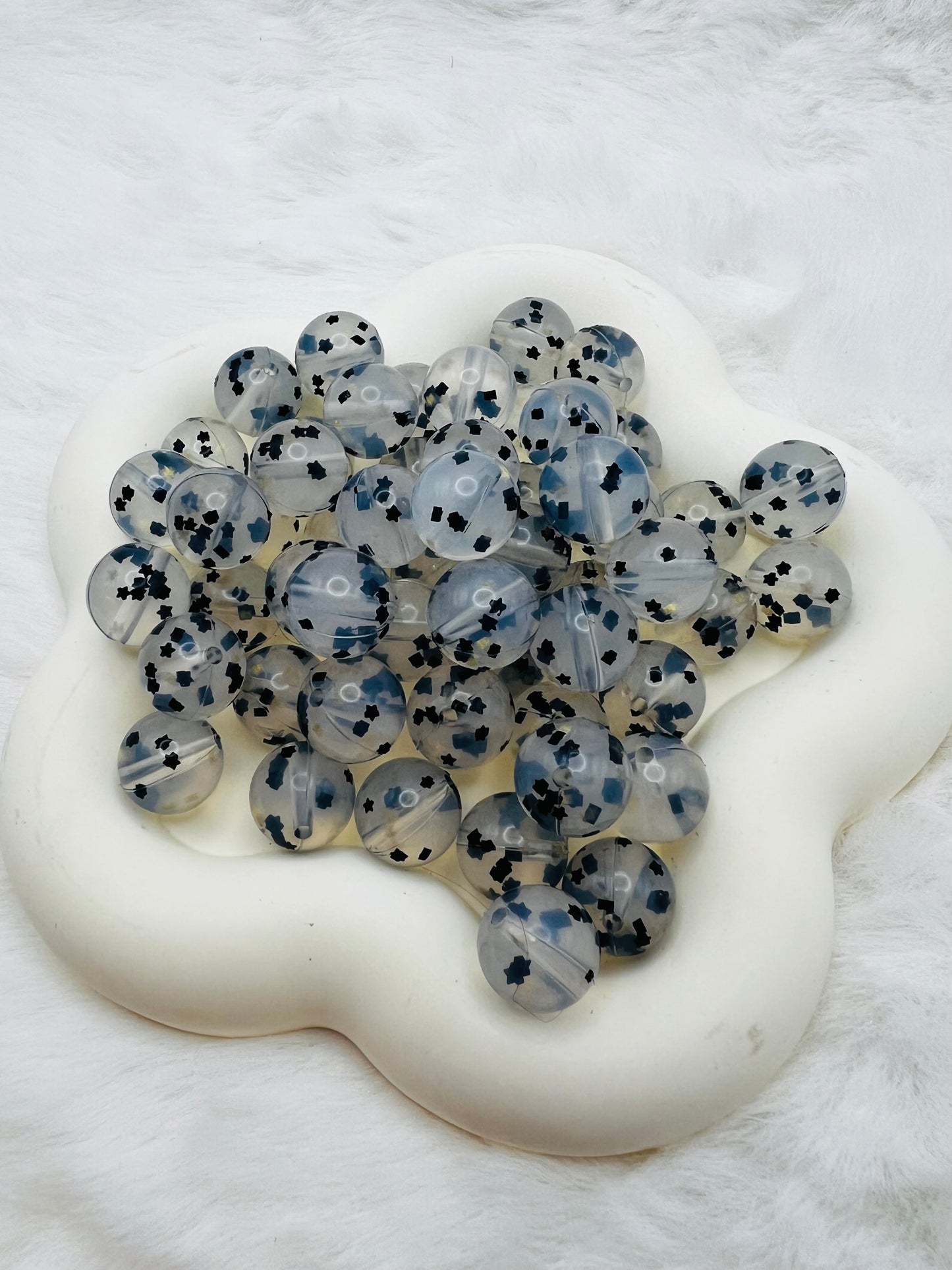 15mm clear black star confetti silicone beads