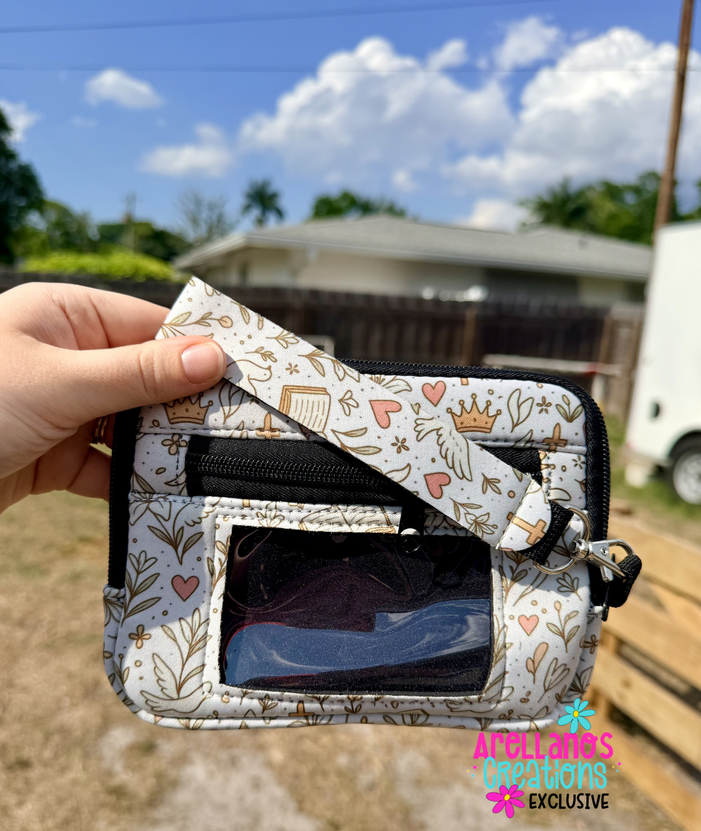 Golden Boho Faith Wristlet Wallet (1ct) EXCLUSIVE