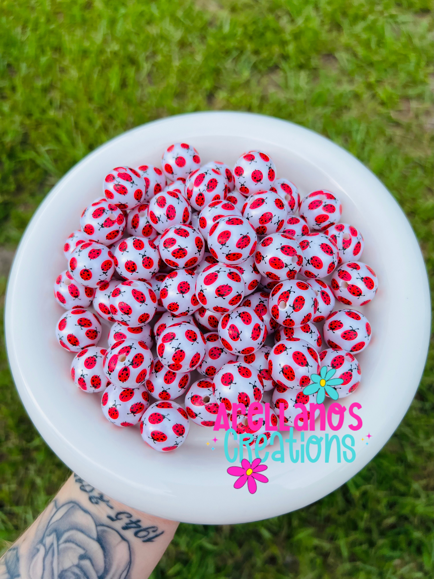 20mm lady bug bubblegum beads
