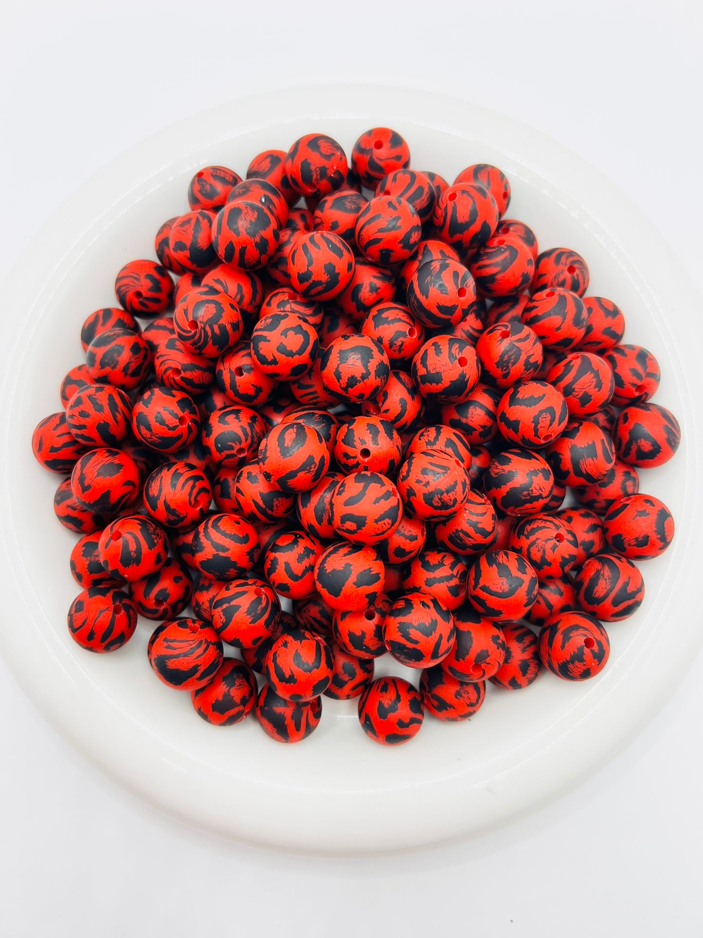 15mm fire red leopard print silicone beads