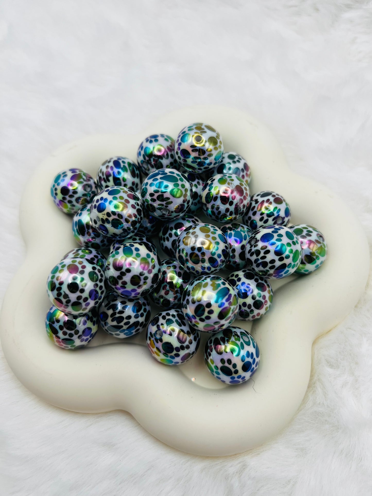 Paw print 20mm AB bubblegum beads (3 different colors)