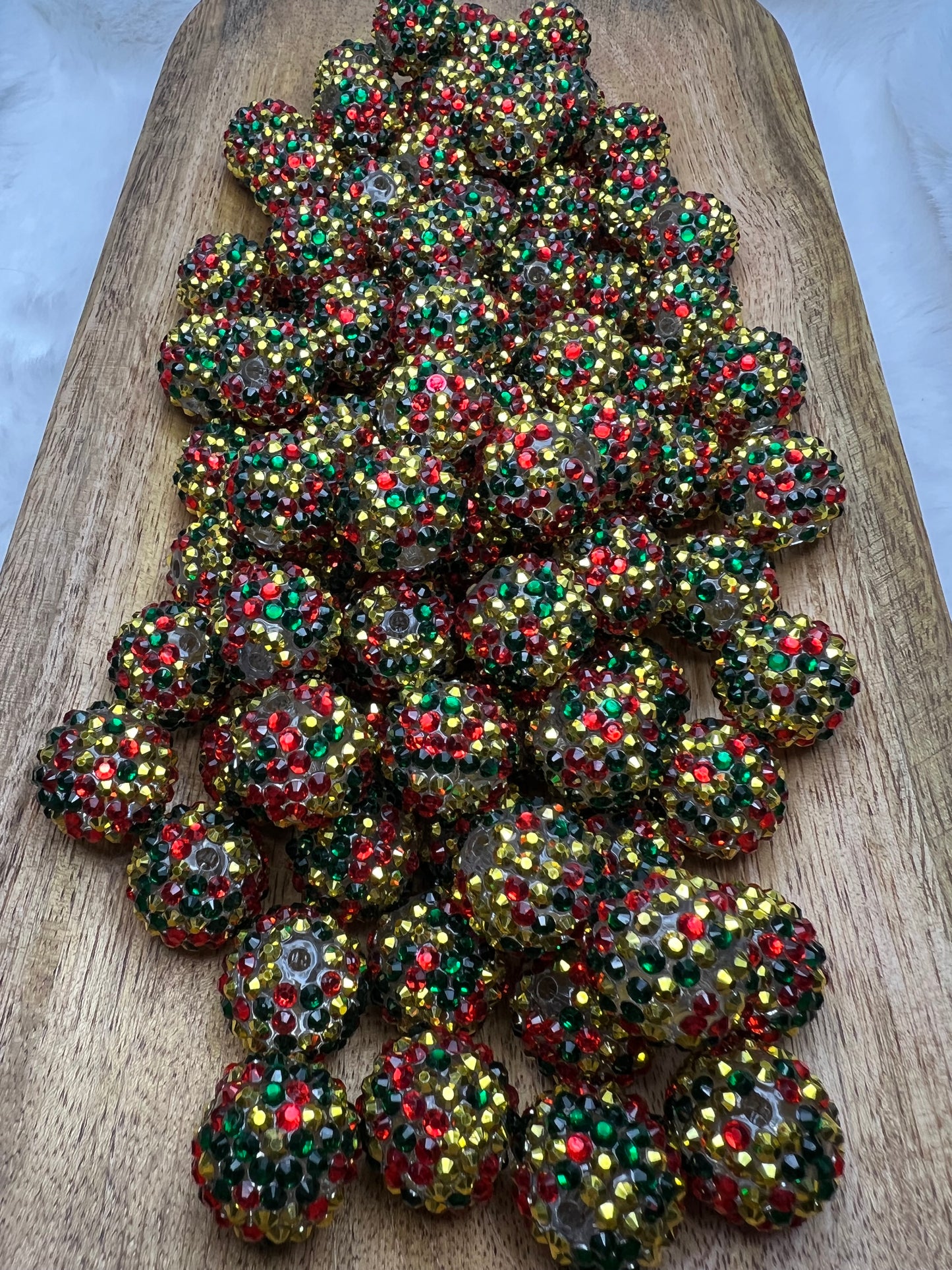 Red•green•gold confetti 20mm rhinestone beads