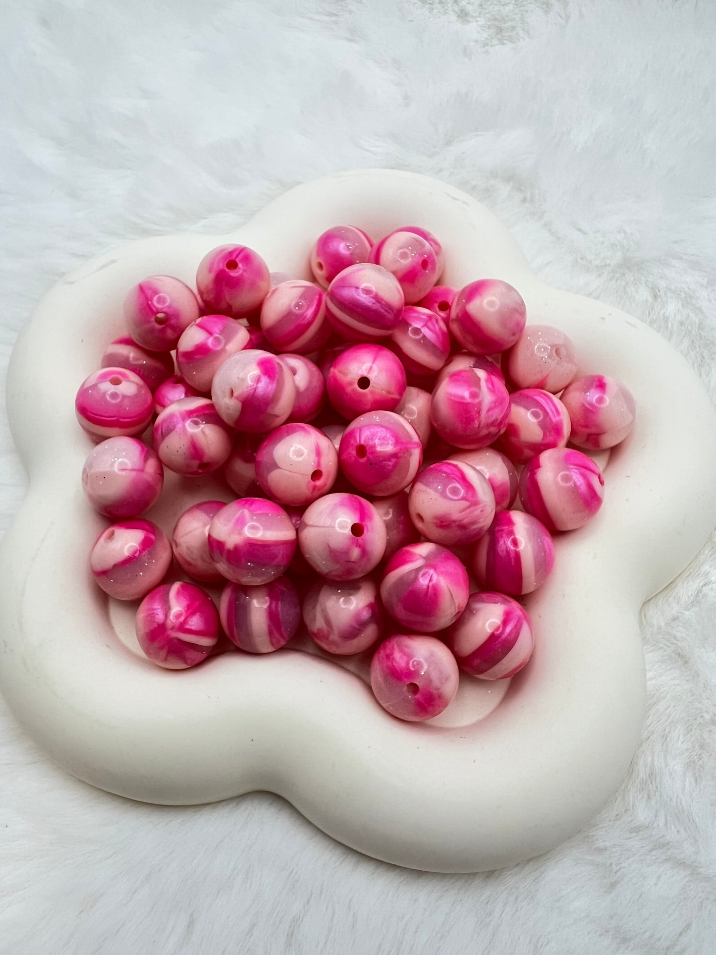 15mm creamy pink shiny swirl silicone beads