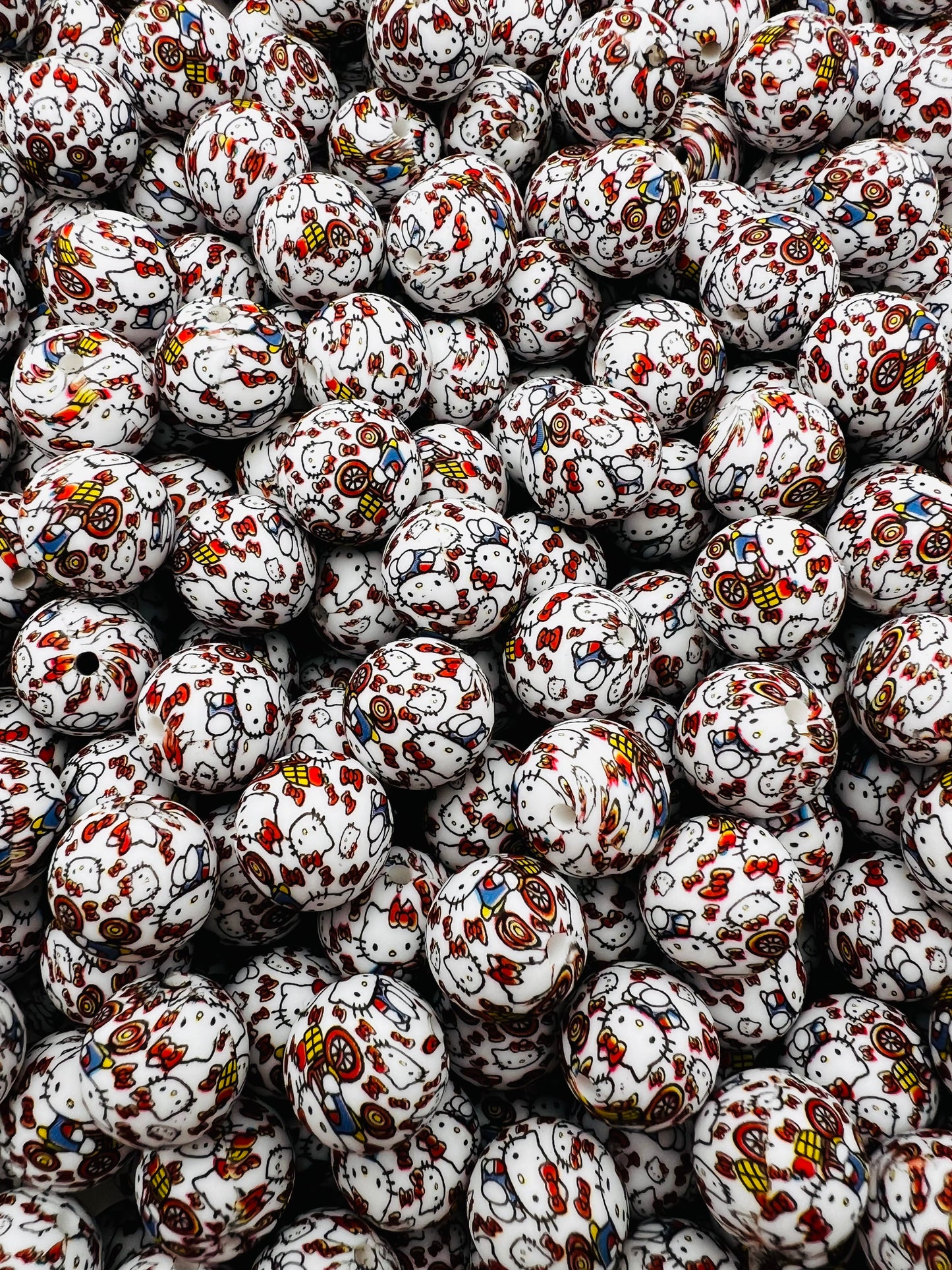 15mm hi kitty silicone beads