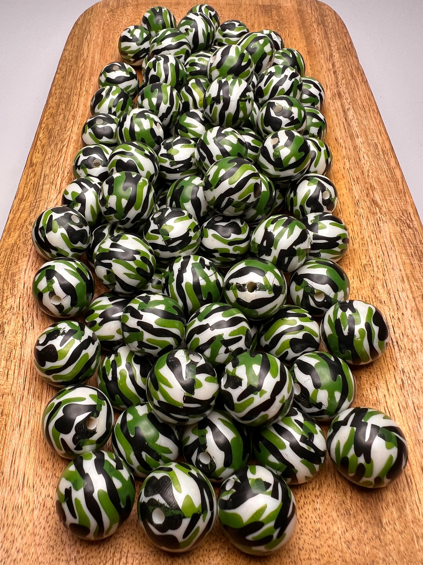 Camouflage 20mm bubblegum beads (pack of 5)