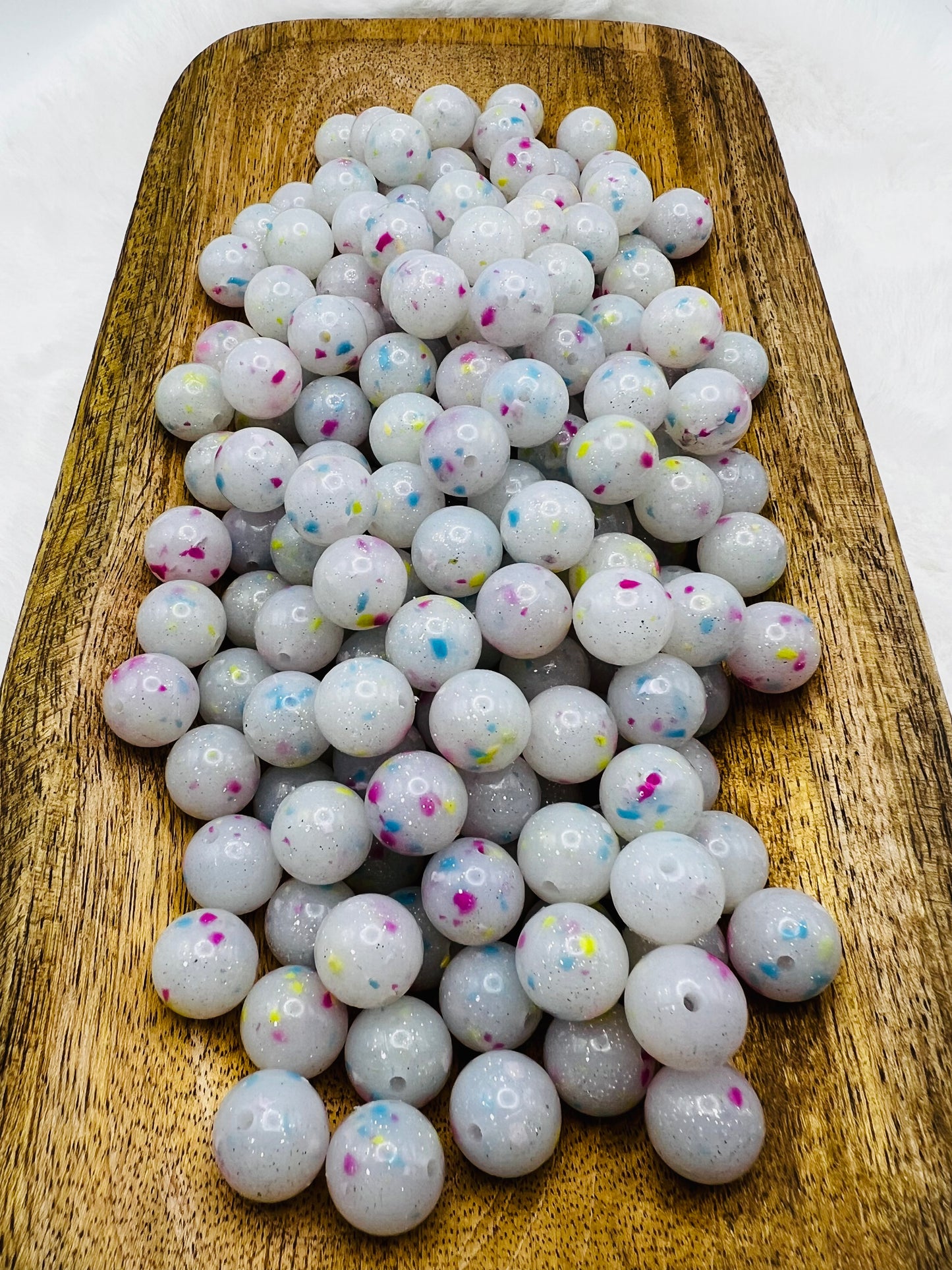 15mm cloudy white glitter confetti silicone beads