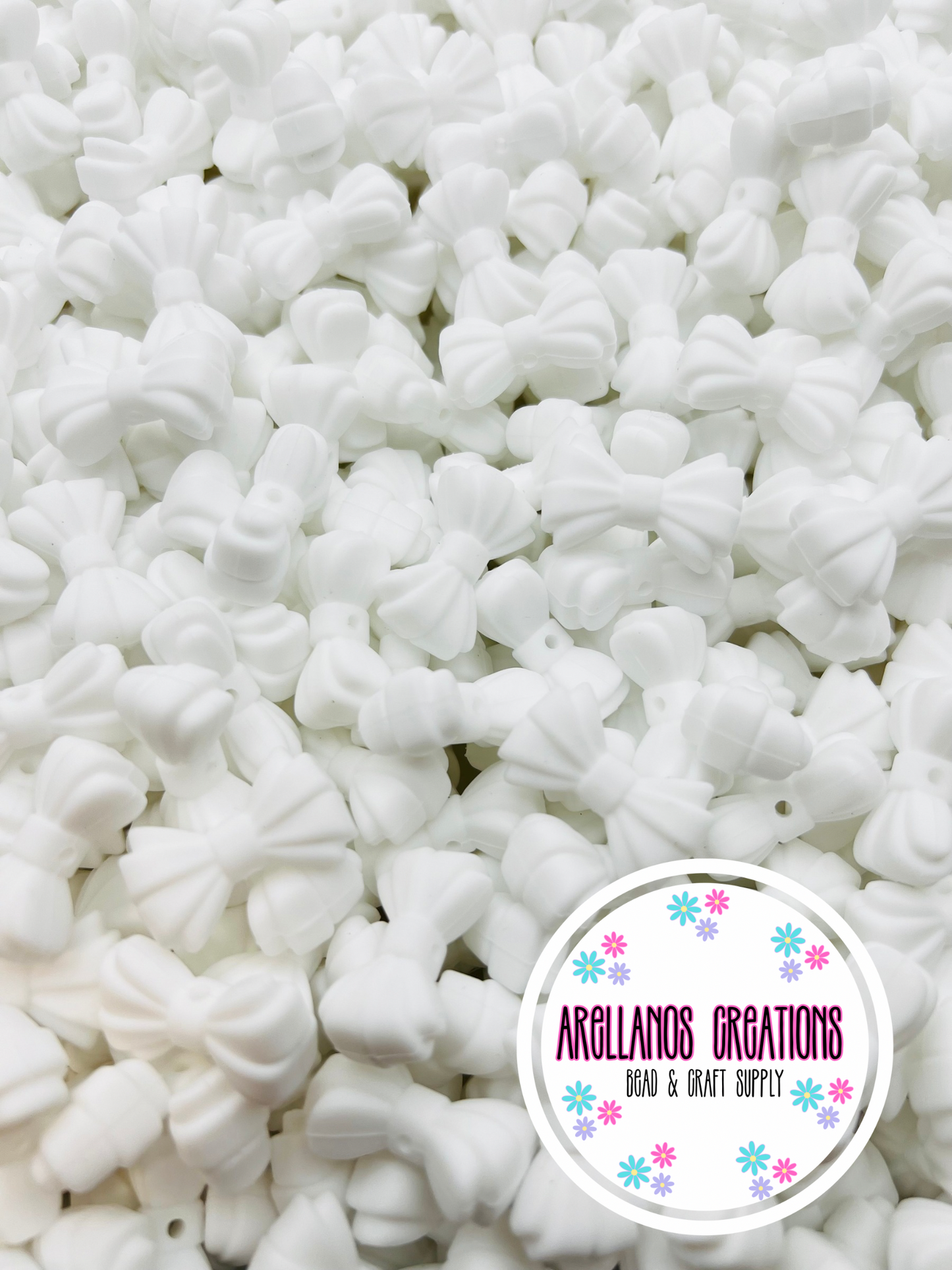 3D white ribbed bow EXCLUSIVE focal