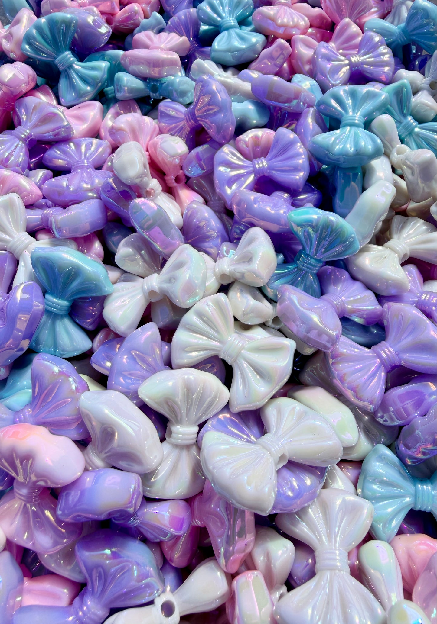 22mm Acrylic Bow Bead Mix (Pack of 10)