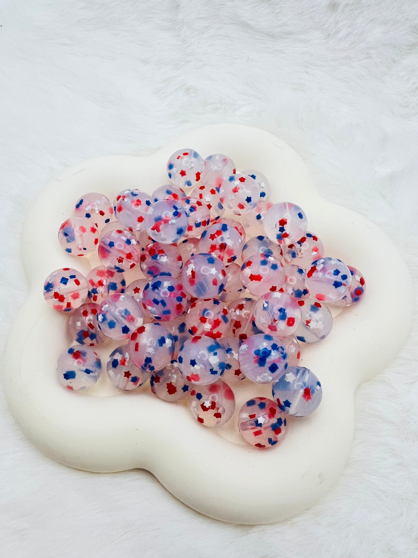15mm clear red white & blue star confetti silicone beads