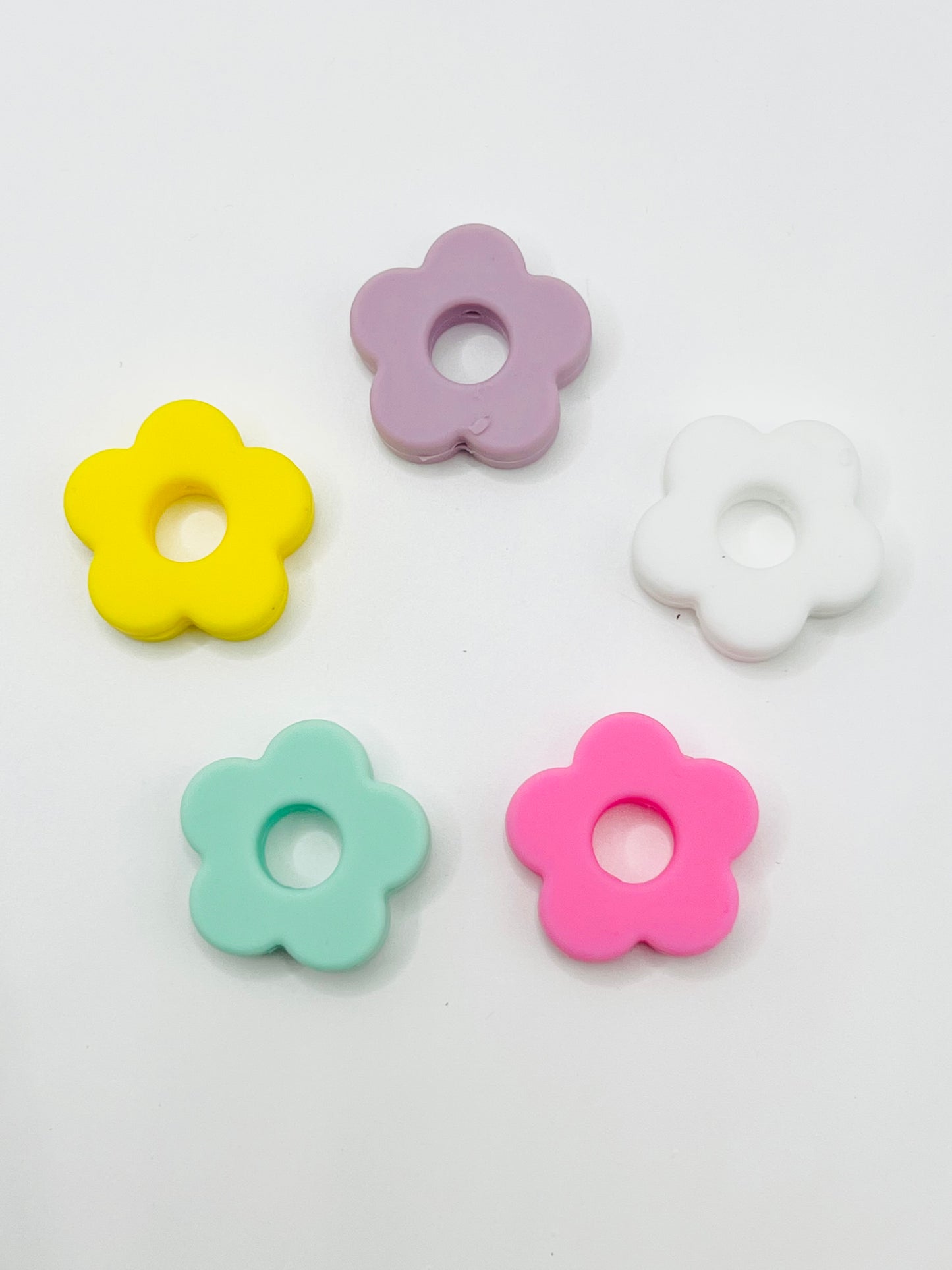 Daisy flower open hole silicone focal/bead