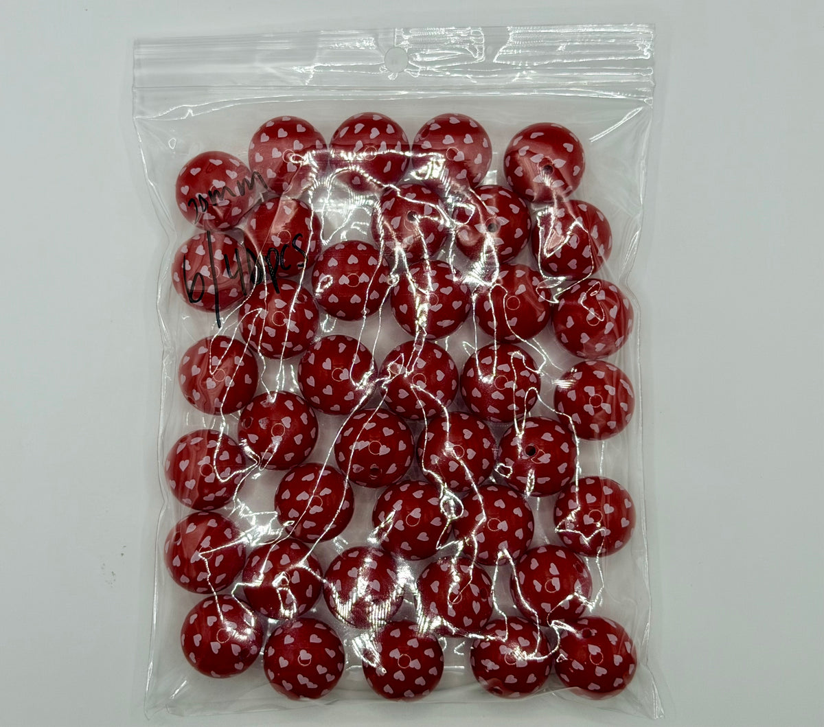 20mm red heart bubblegum beads 40ct