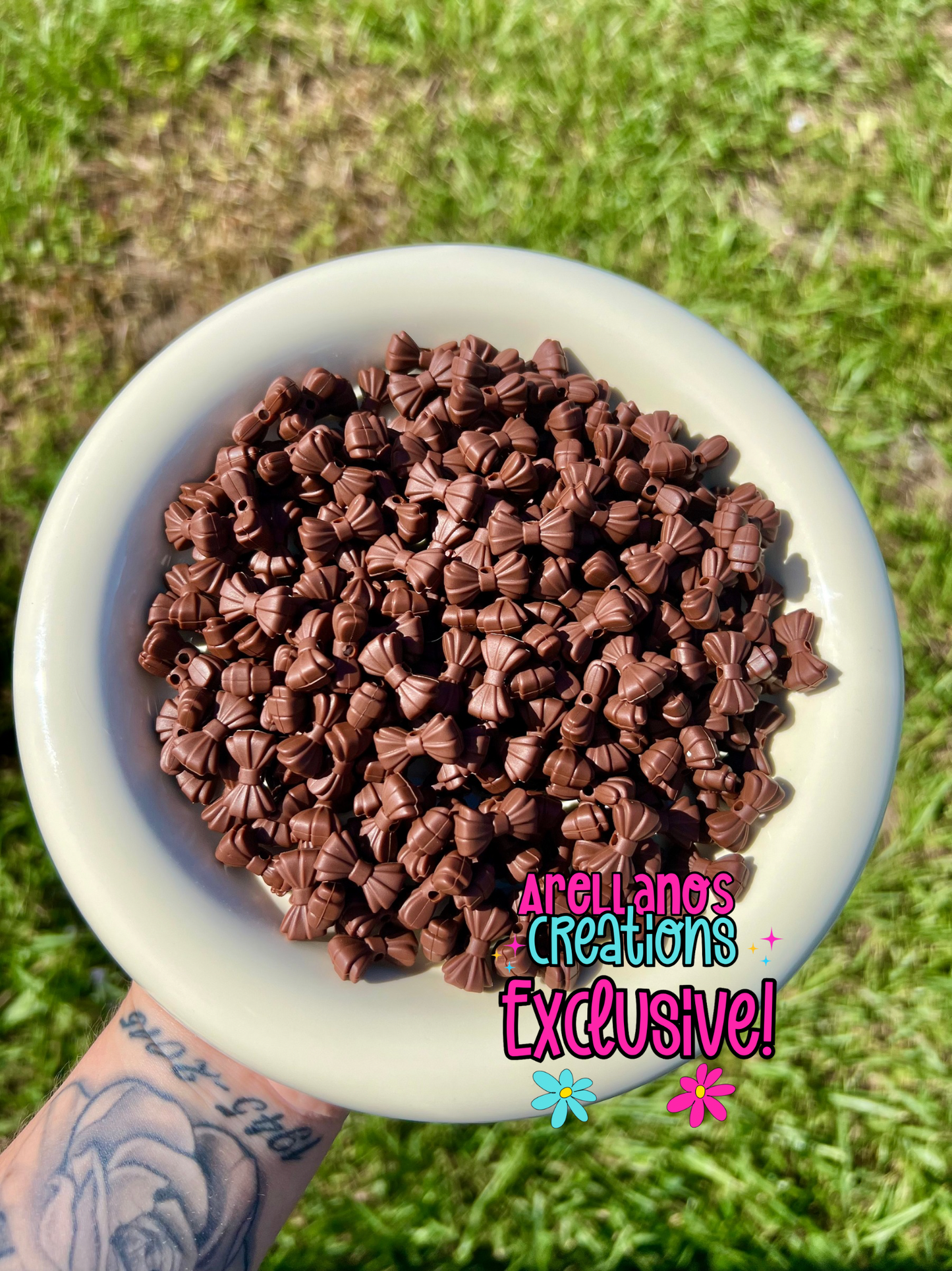 3D fudge ribbed bow EXCLUSIVE focal