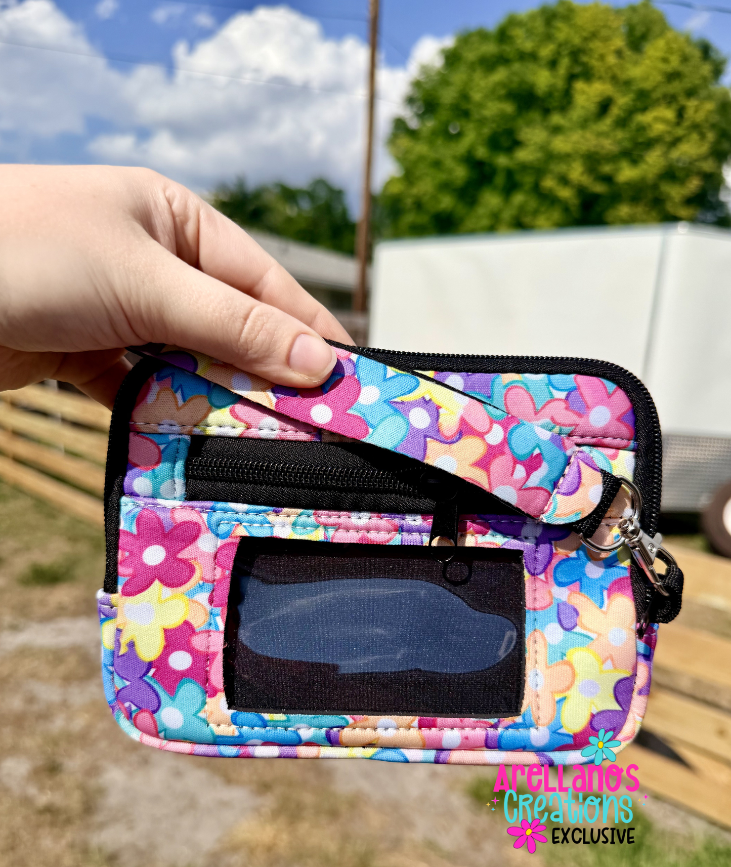 Rainbow Daisy Bliss Wristlet Wallet (1ct) EXCLUSIVE