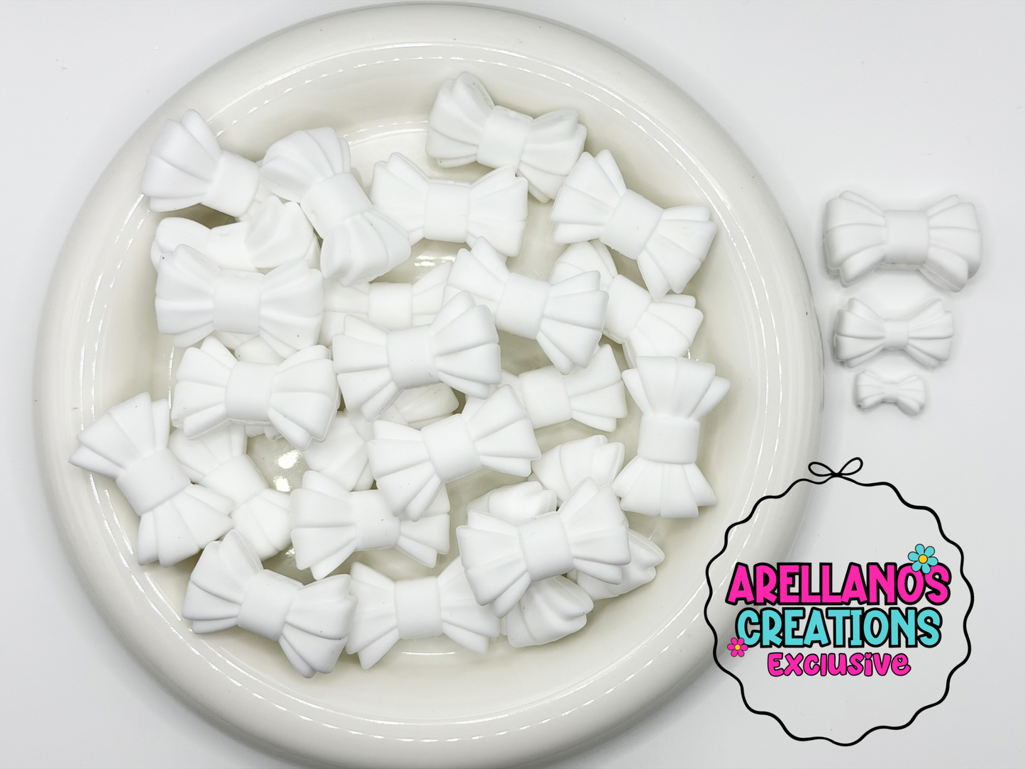 3D MEGA White Ribbed Bow Focal EXCLUSIVE (1ct)