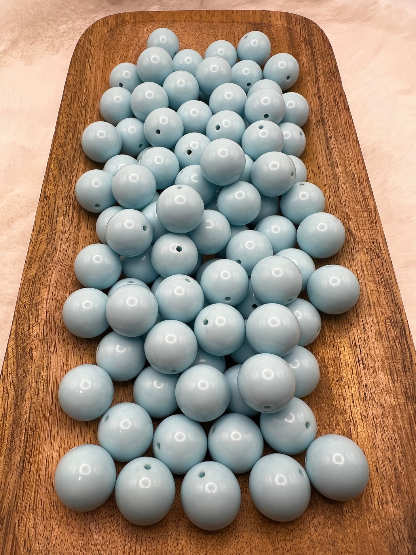 Baby blue 20mm solid bubblegum beads