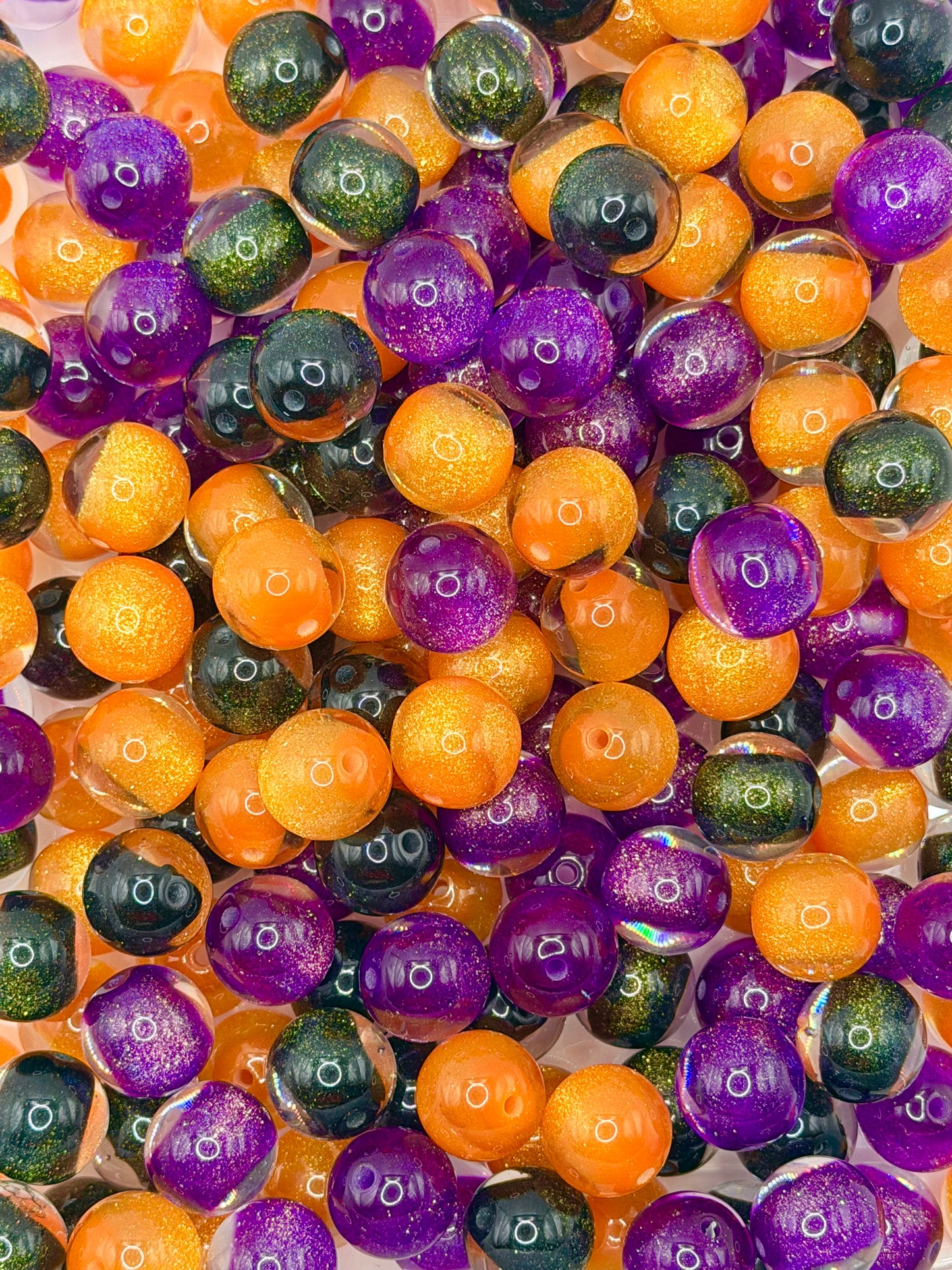 16mm spooky acrylic bead mix (pack of 10)