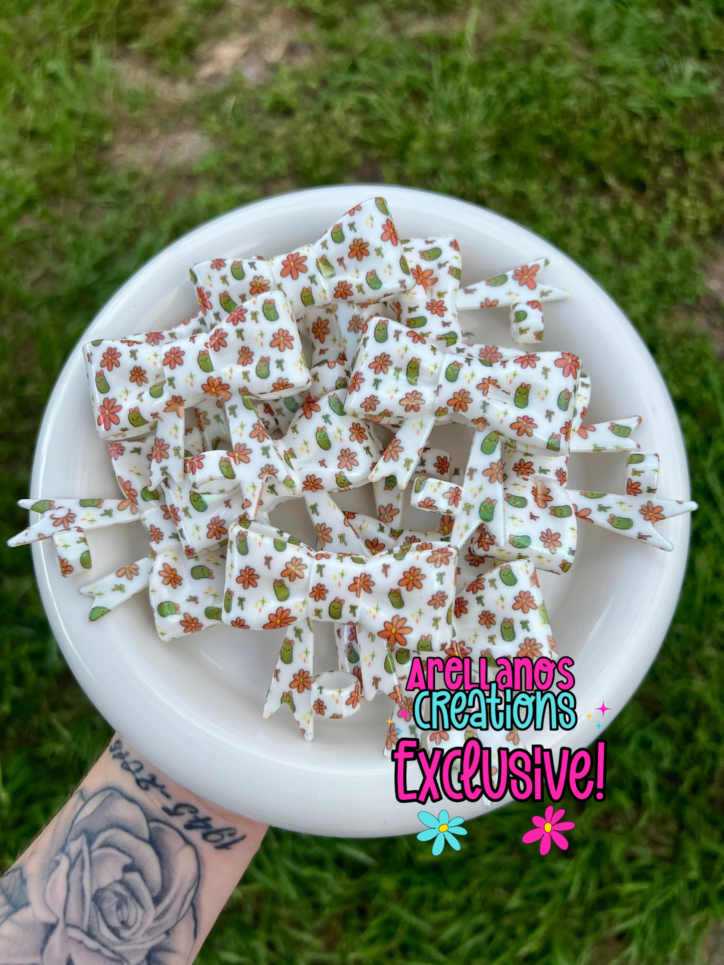 Burnt orange daisy & pickles large bow straw topper EXCLUSIVE (Opal)