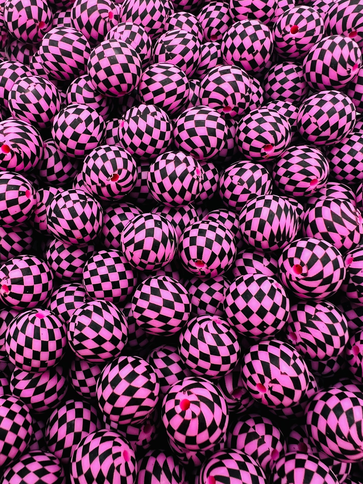 15mm dark pink checkered silicone beads