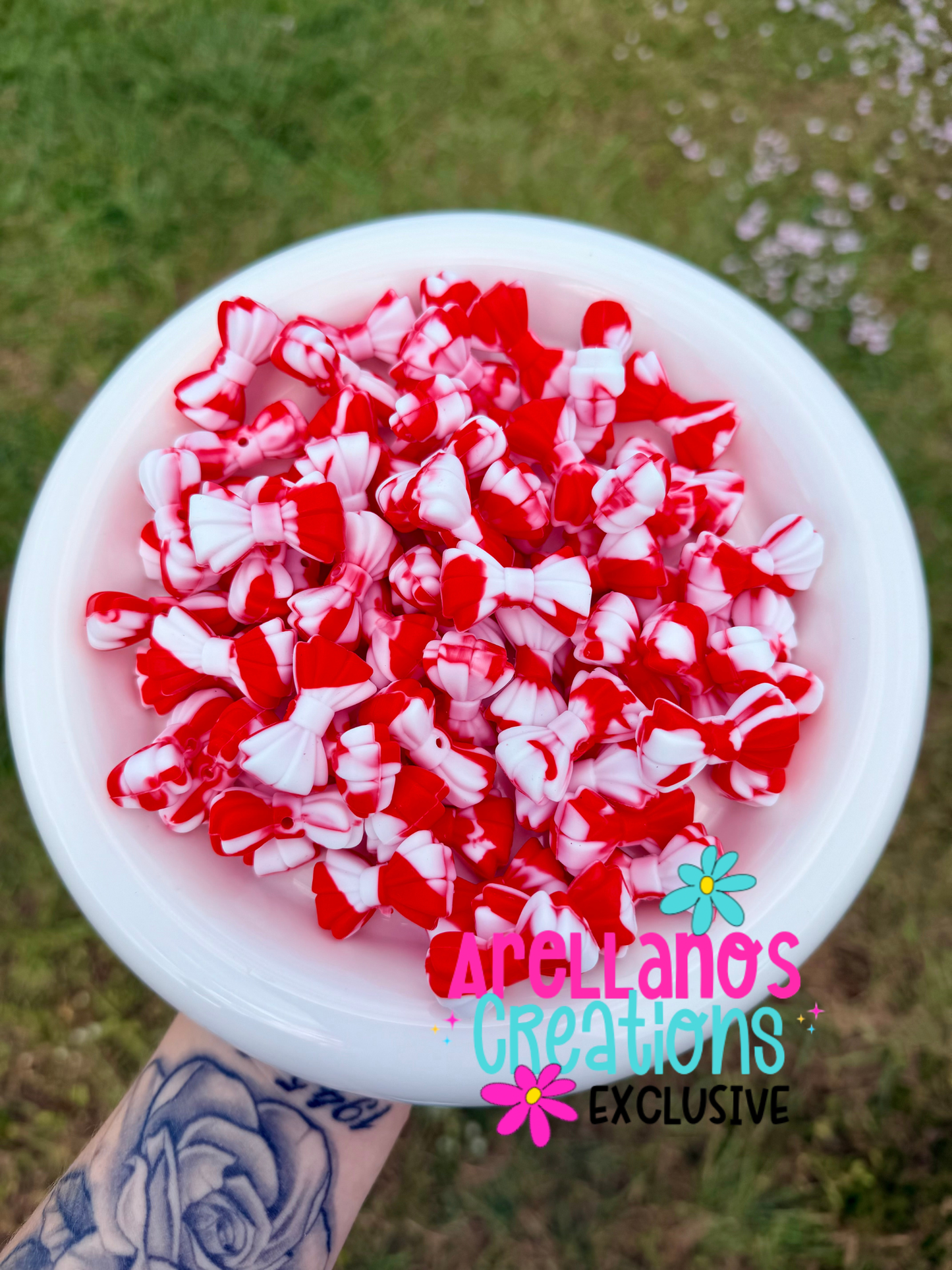 B-140 3D red & white swirl ribbed bow EXCLUSIVE focal