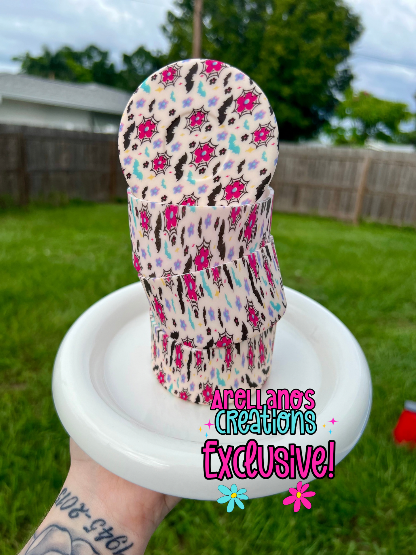 Spooky daisy printed silicone tumbler boot EXCLUSIVE