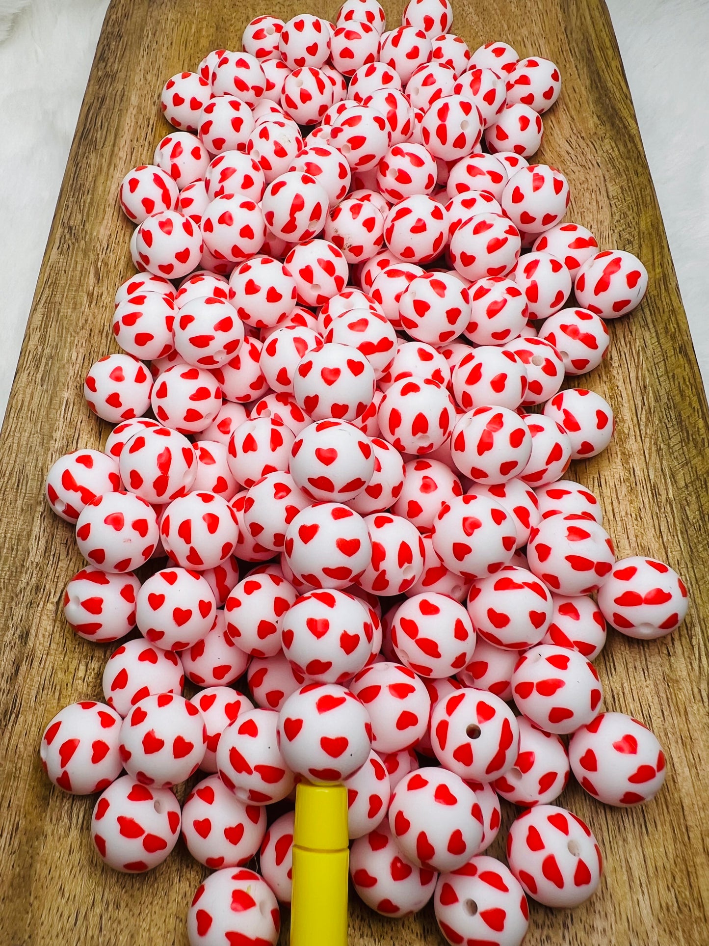 Heart fever printed 15mm silicone beads