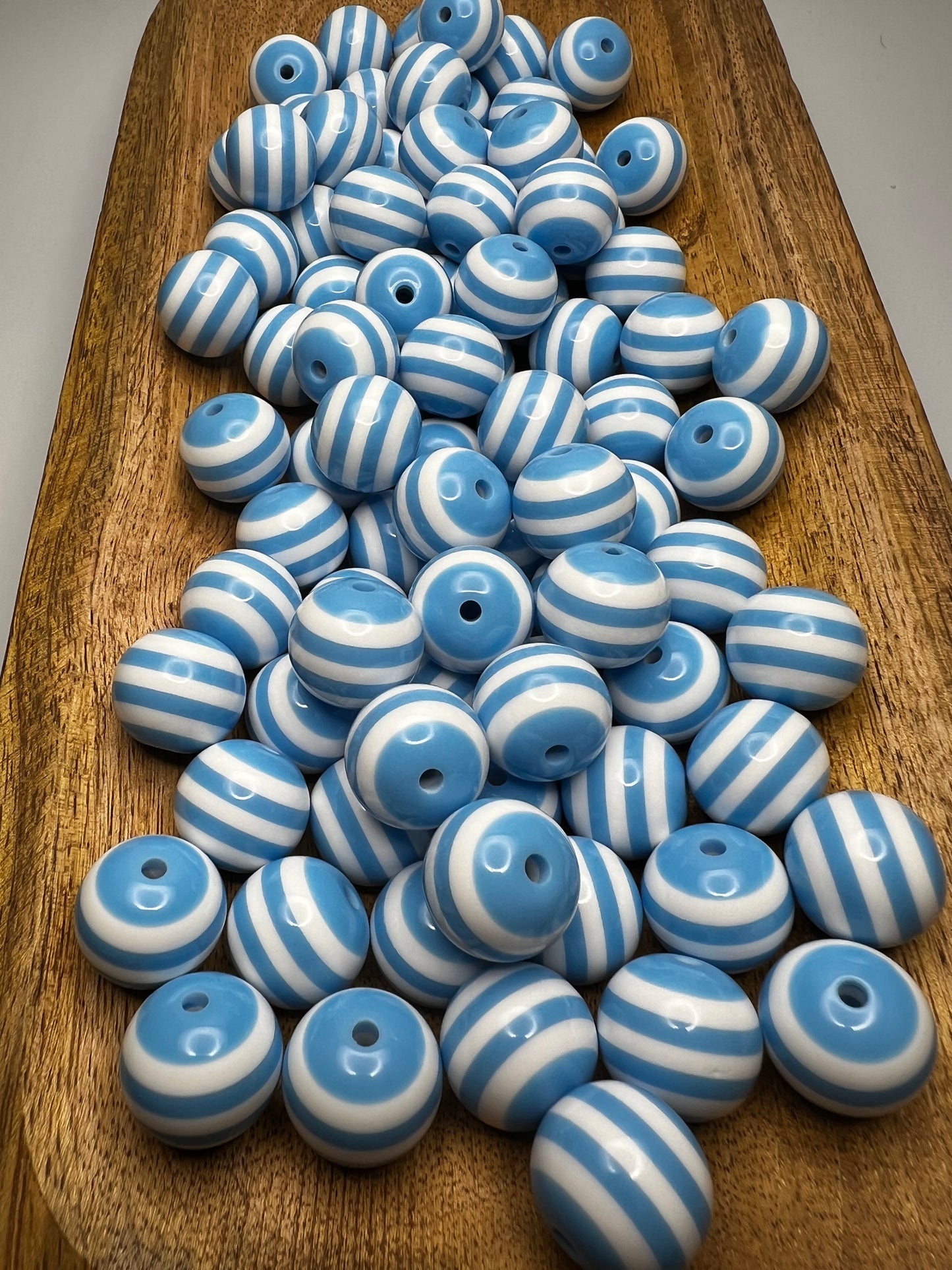 Blue & White Stripe 20mm Bubblegum Beads (Pack of 5)
