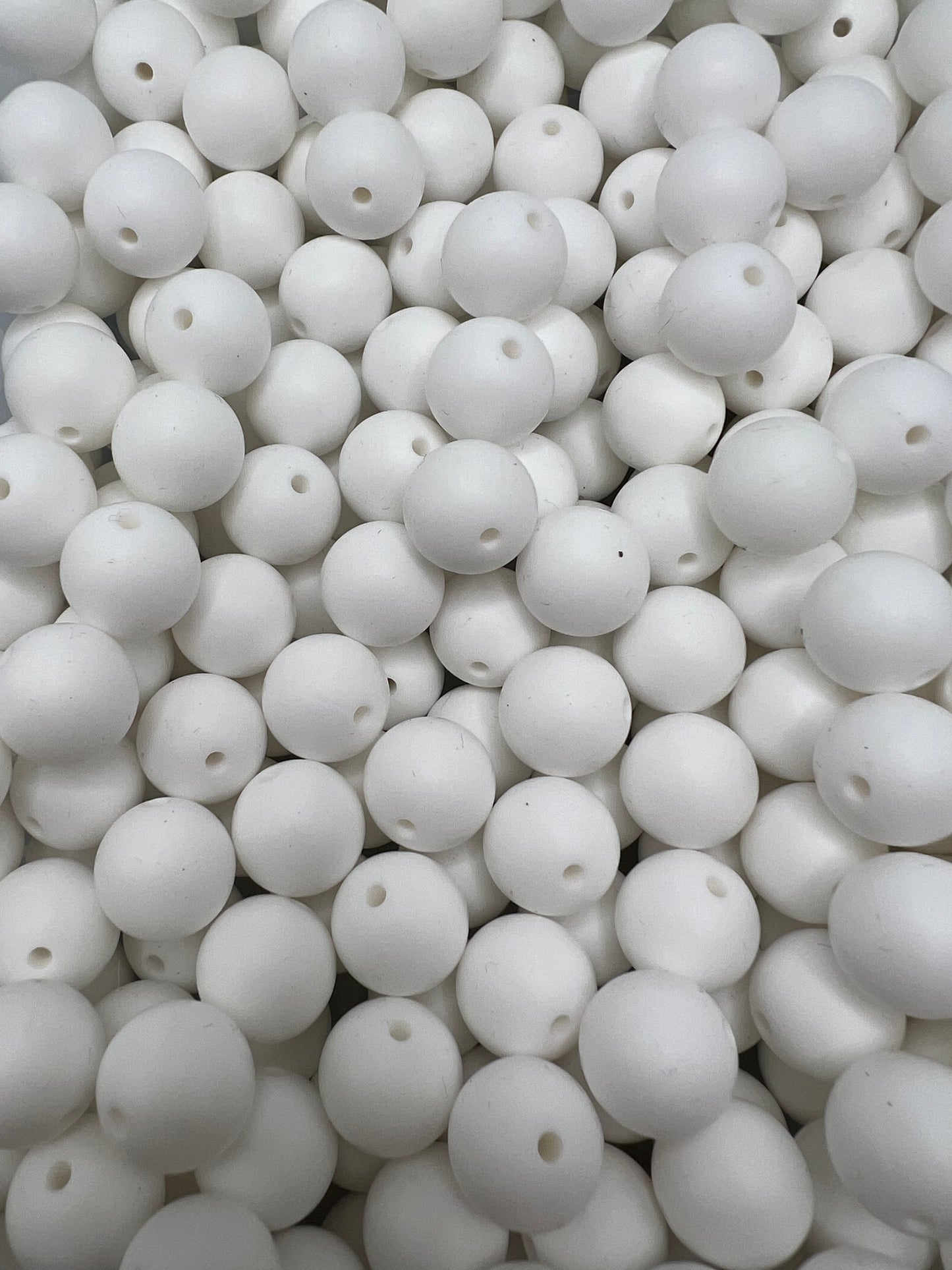 15mm white solid silicone beads