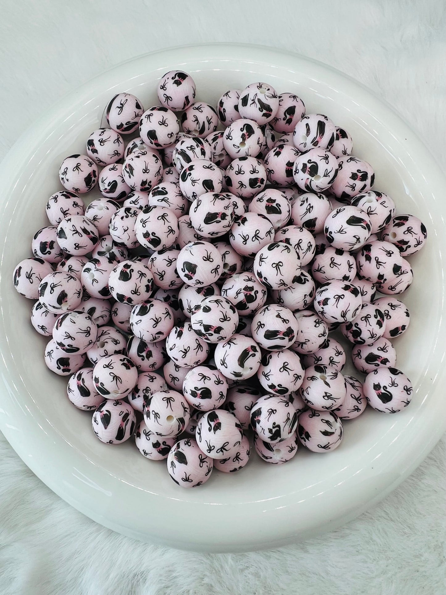 15mm black cat & bows printed silicone beads