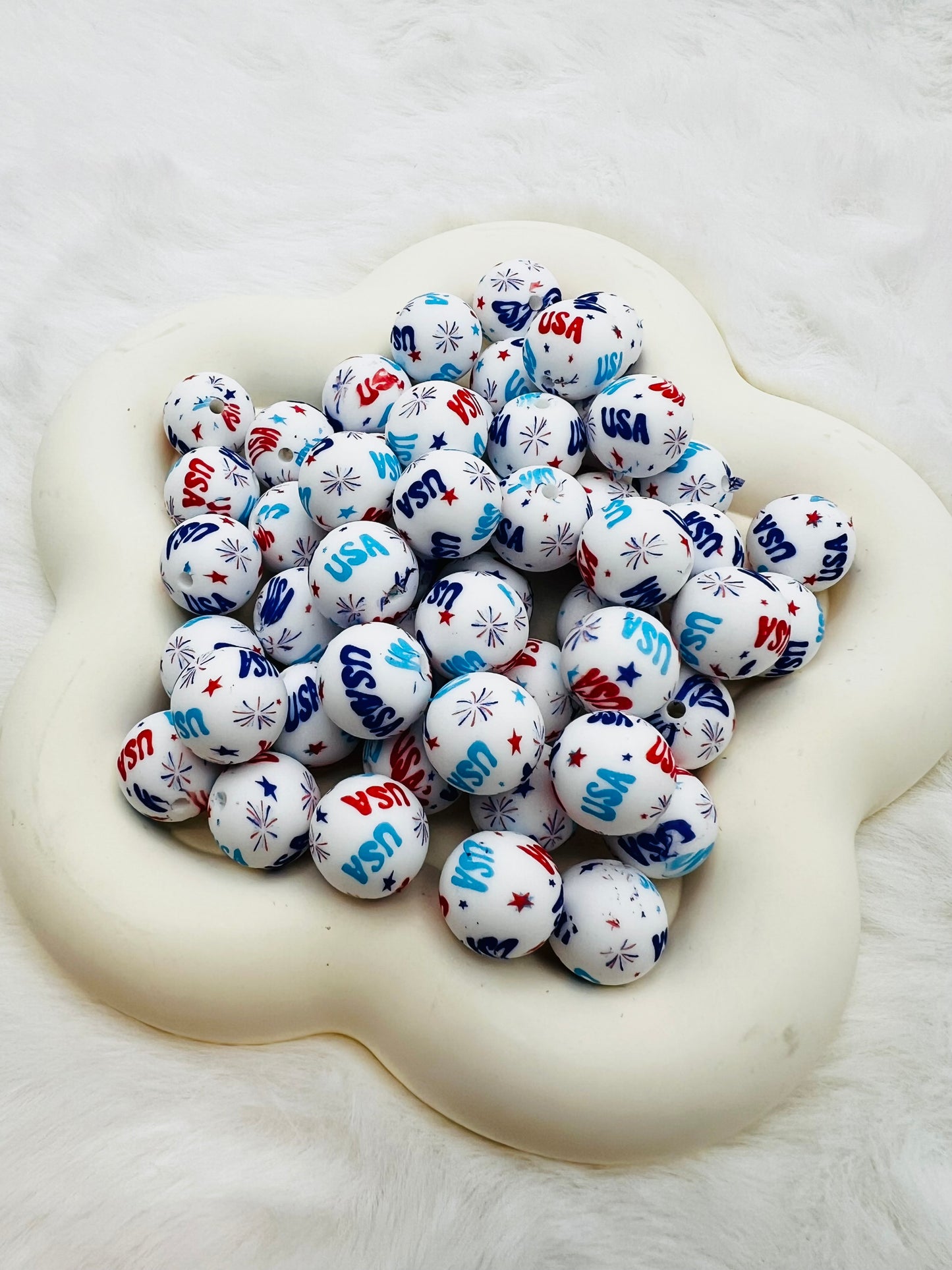 15mm USA print silicone beads