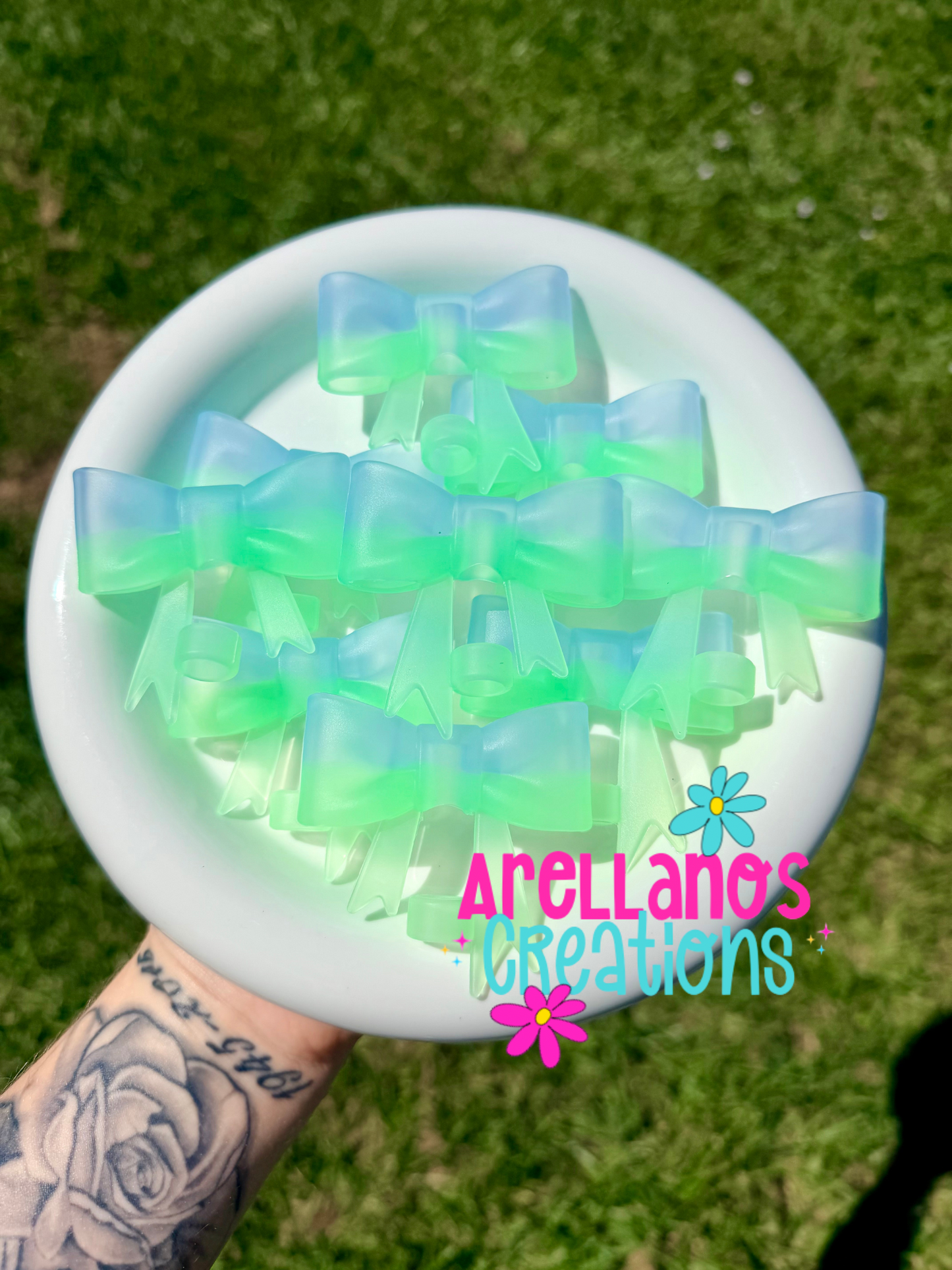 #107 blue & green ombré jelly - large straw topper bow