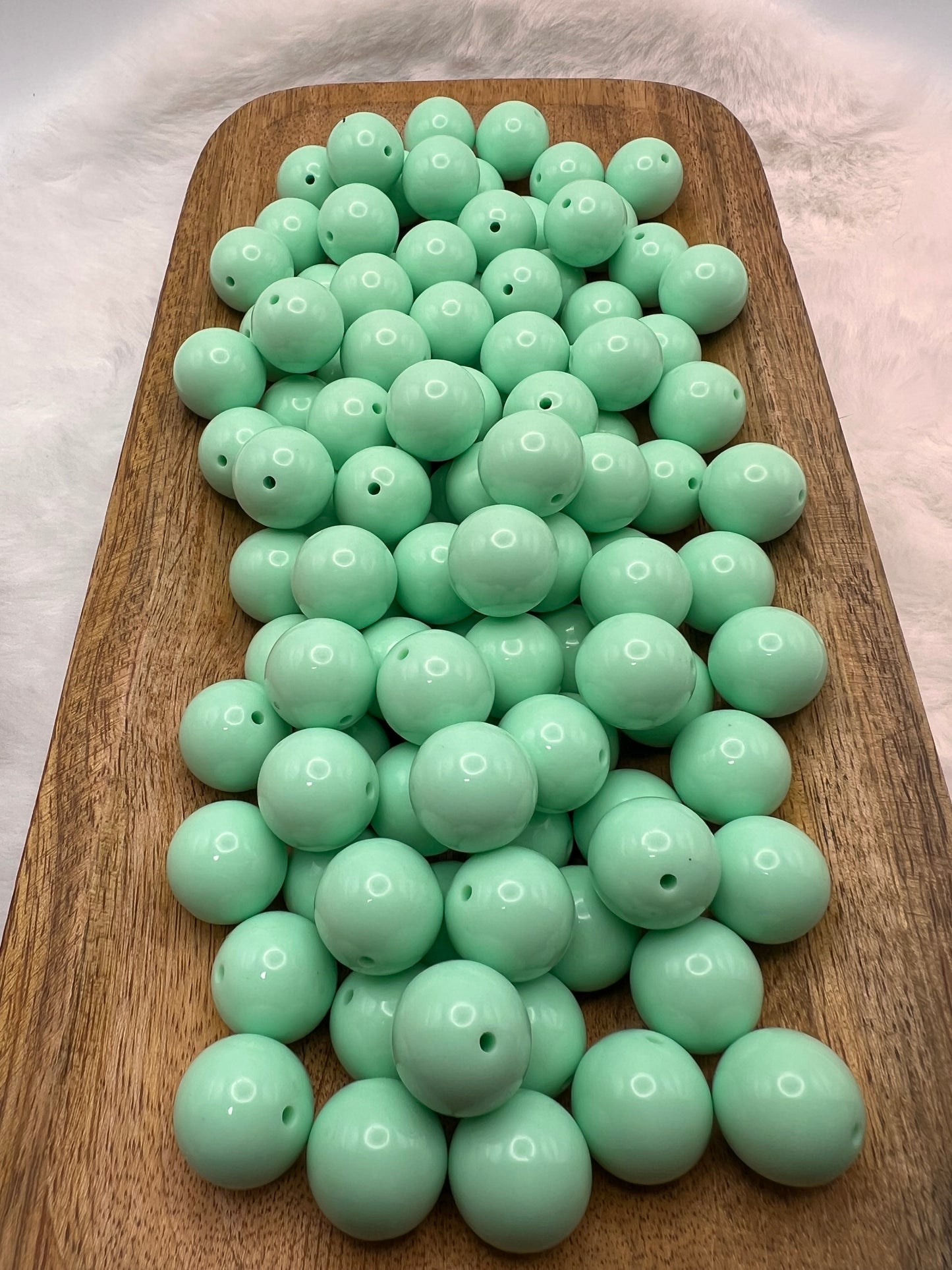 Mint 20mm solid bubblegum beads