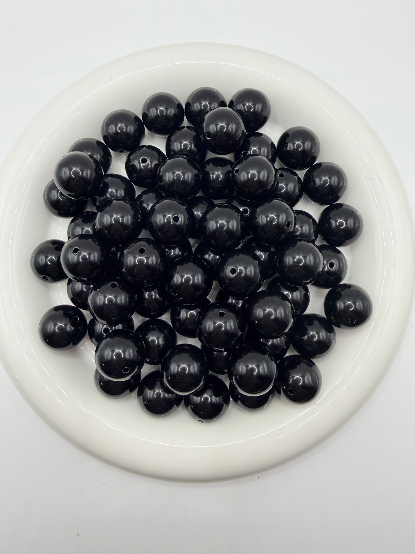BS-101 Black 20mm solid bubblegum beads