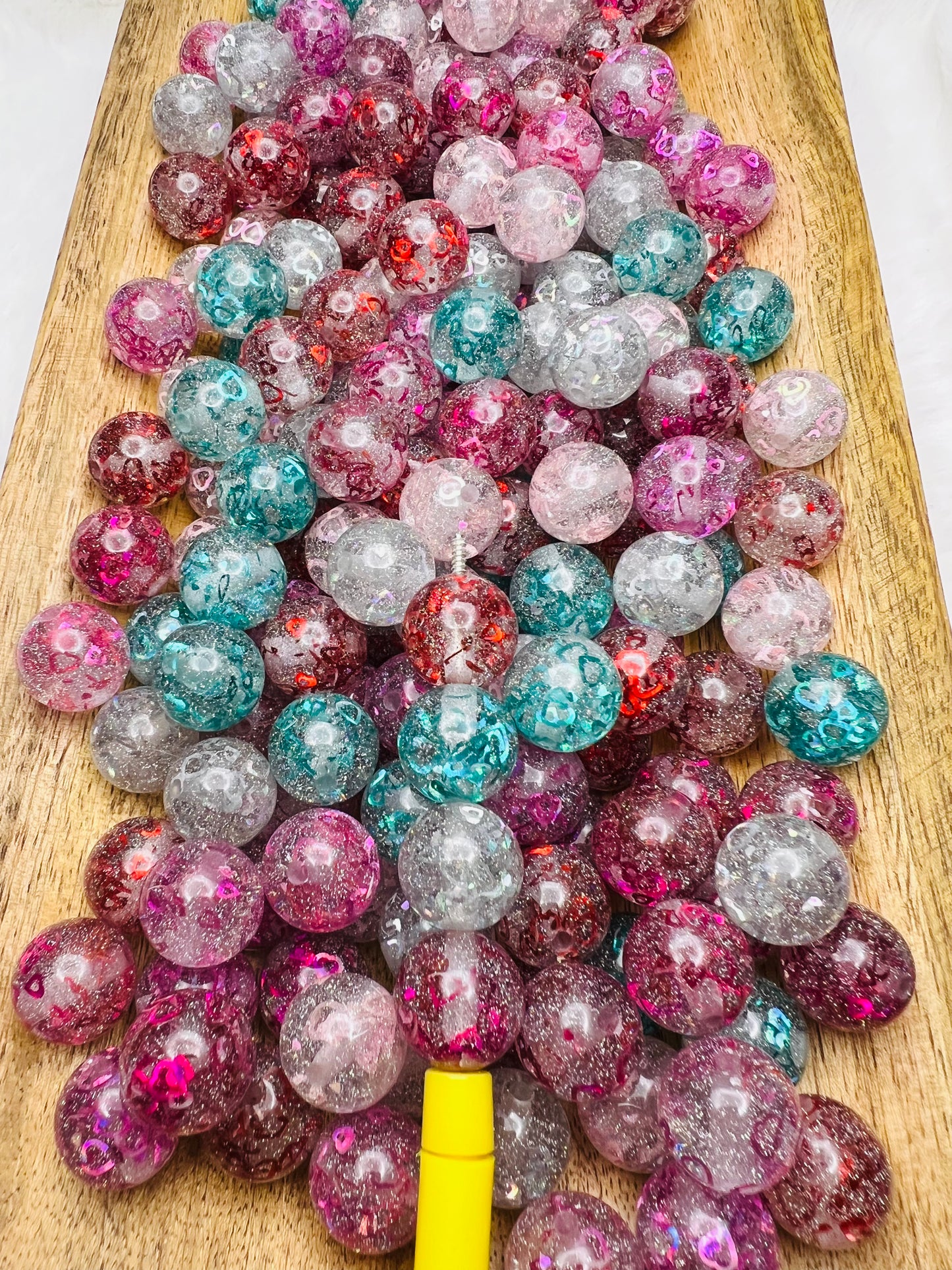 Glitter heart film acrylic bead mix 15mm (pack of 10)
