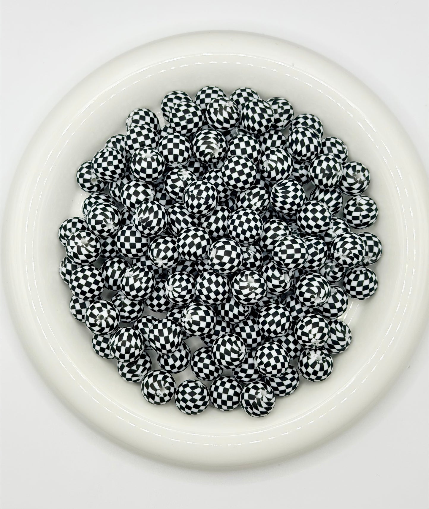 SP-108 15mm Black & White checkered silicone beads