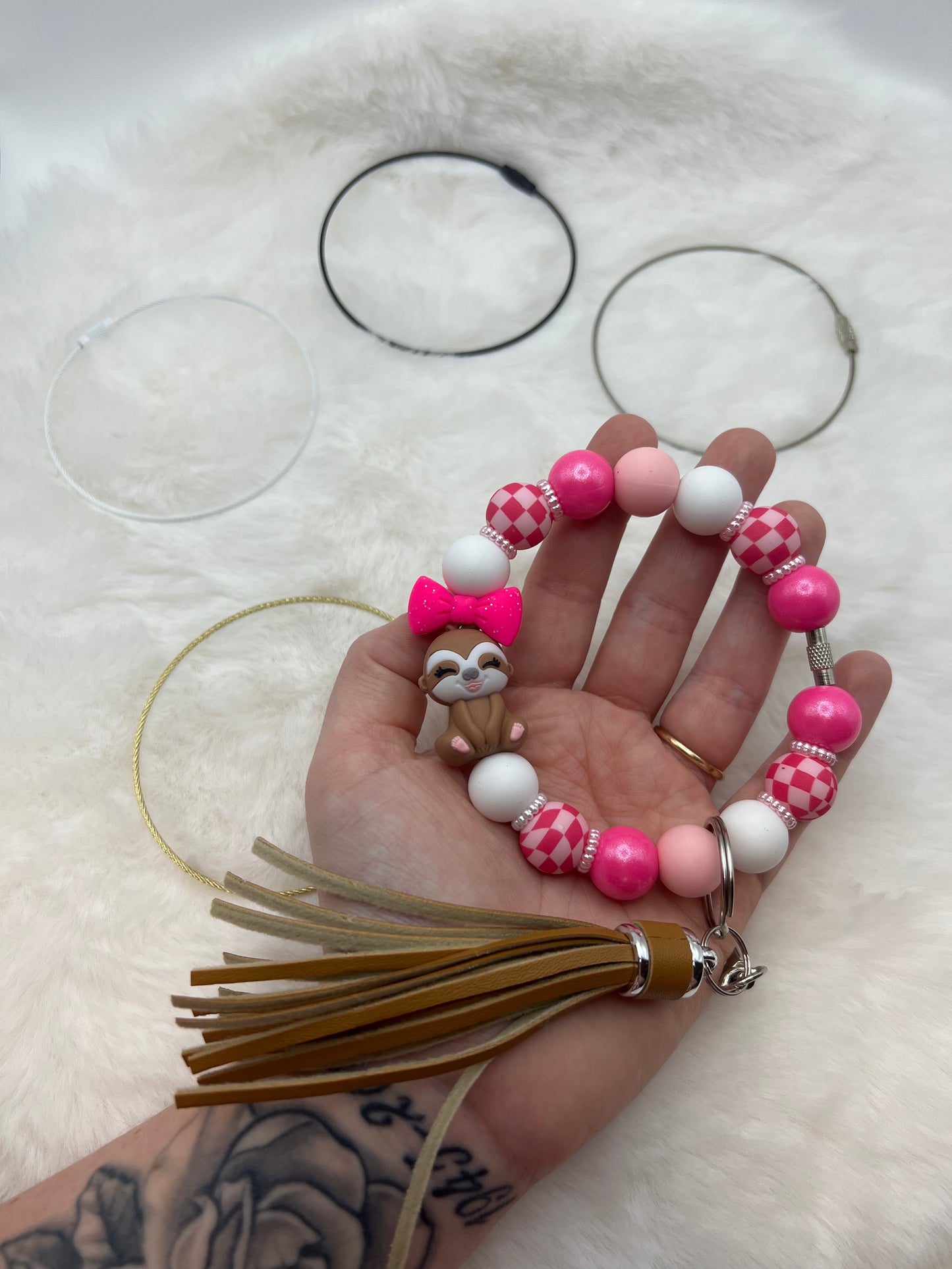 10" beadable wristlet wires (4 colors)
