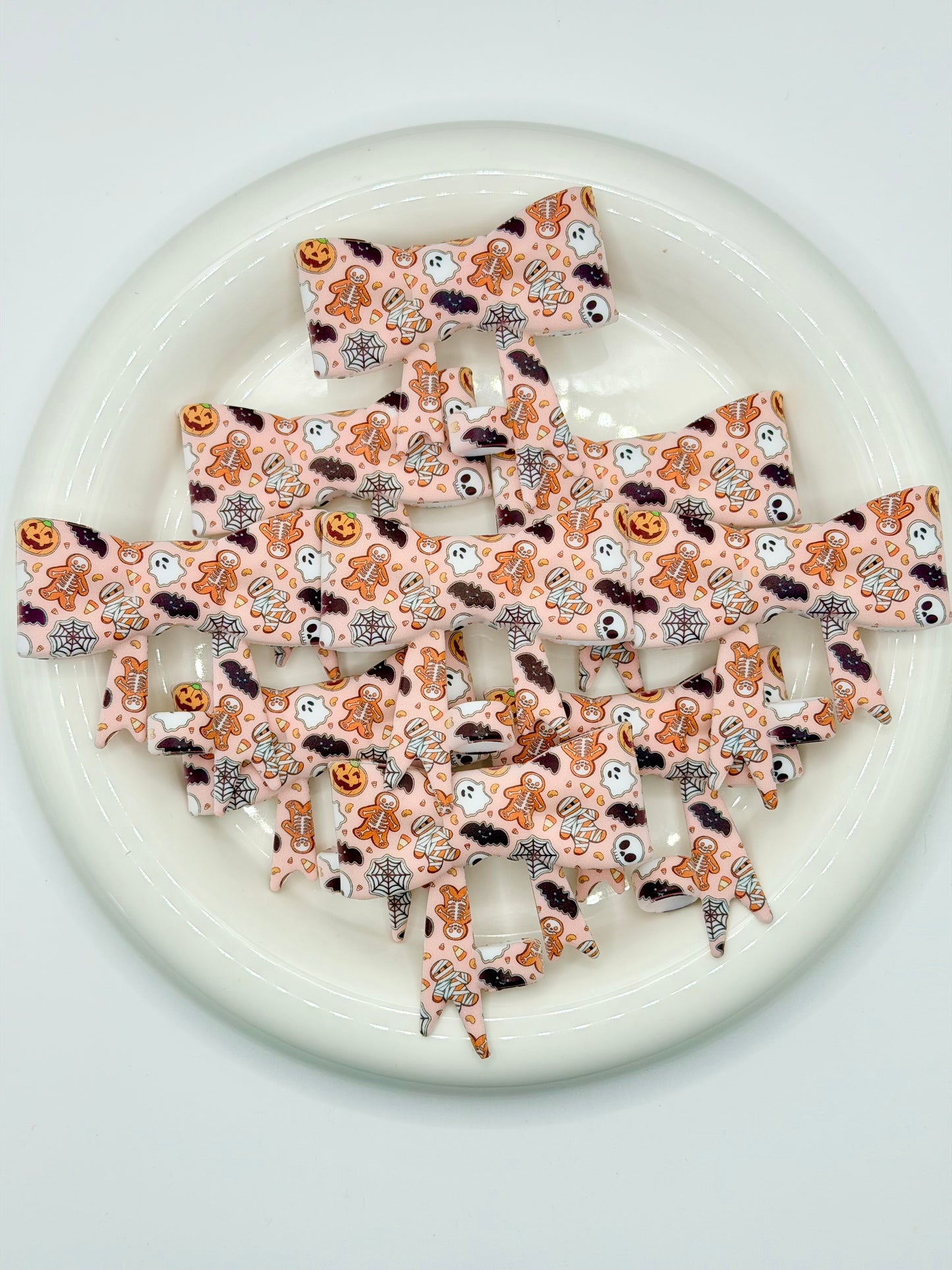 #331 Spooky Gingerbread Bread Large Bow Straw Topper (1ct)