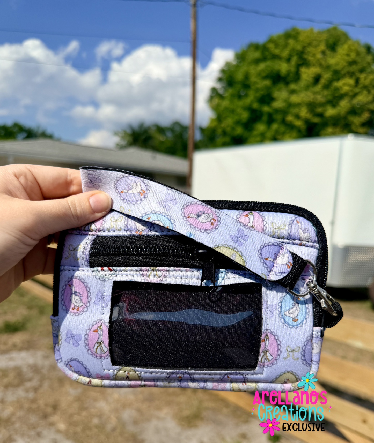 Vintage Goose & Bows Wristlet Wallet (1ct) EXCLUSIVE