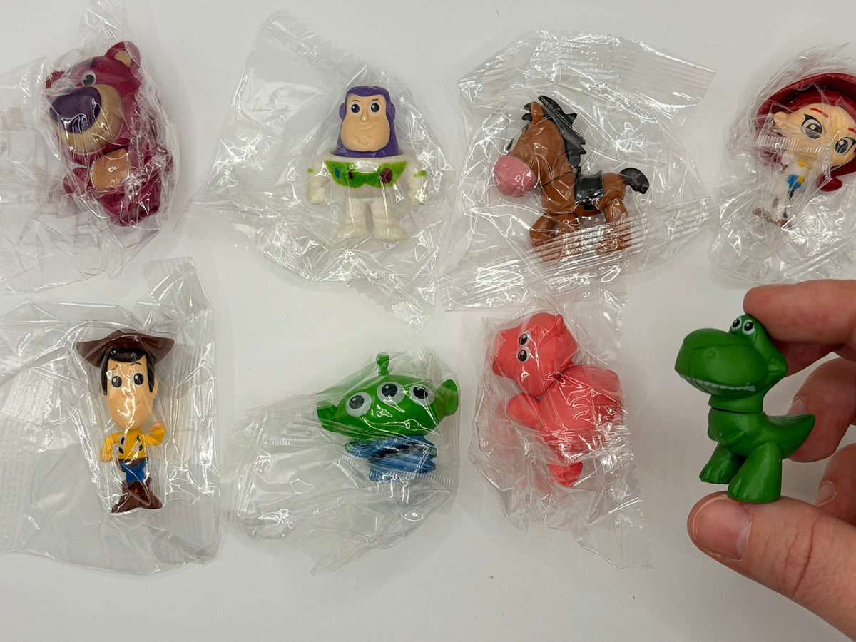 Toy friends (pack of 8)