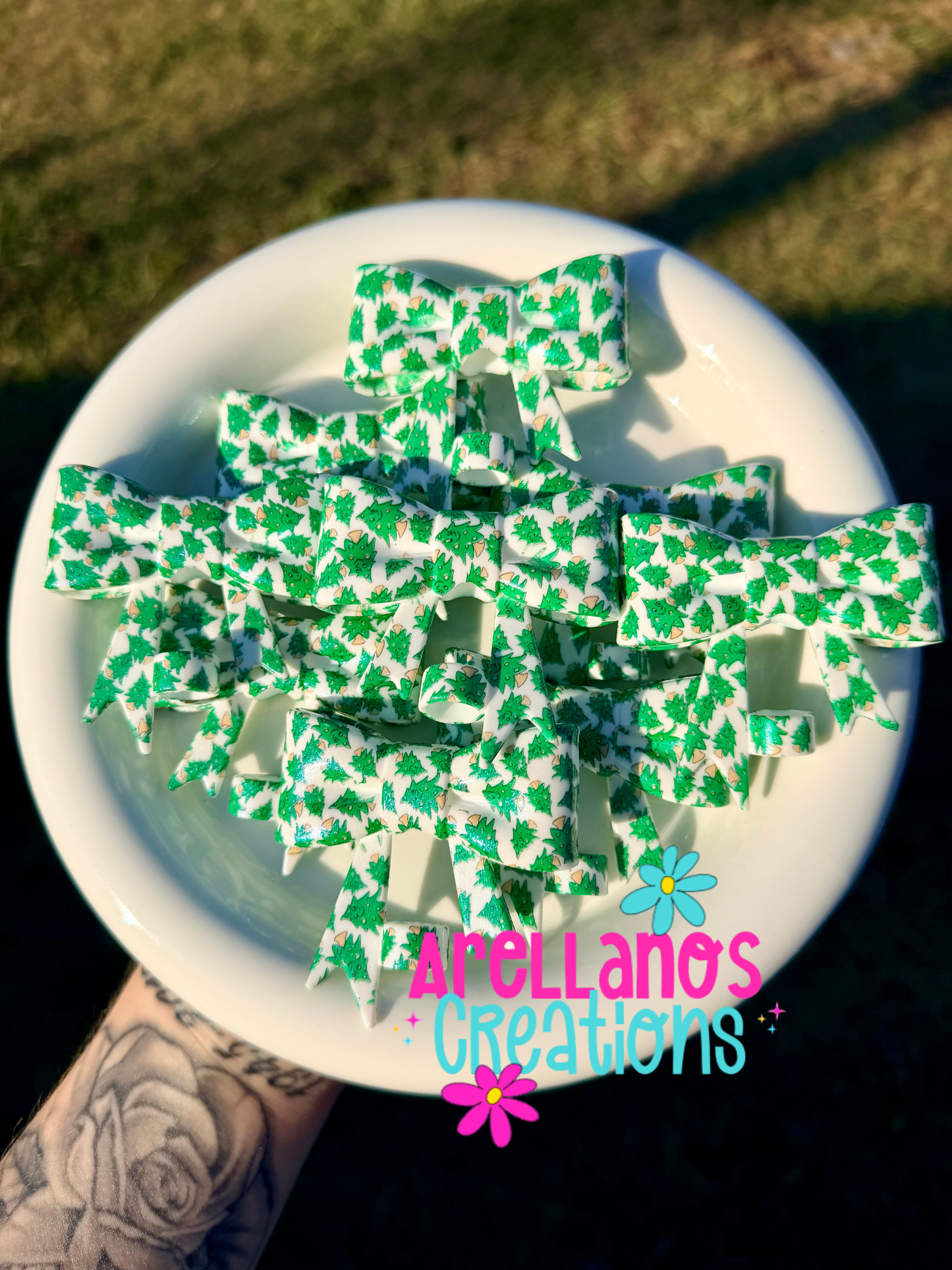 #173 Happy Christmas tree shiny large bow straw topper