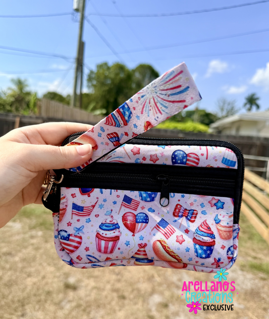 4th of July Fun Wristlet Wallet (1ct) EXCLUSIVE