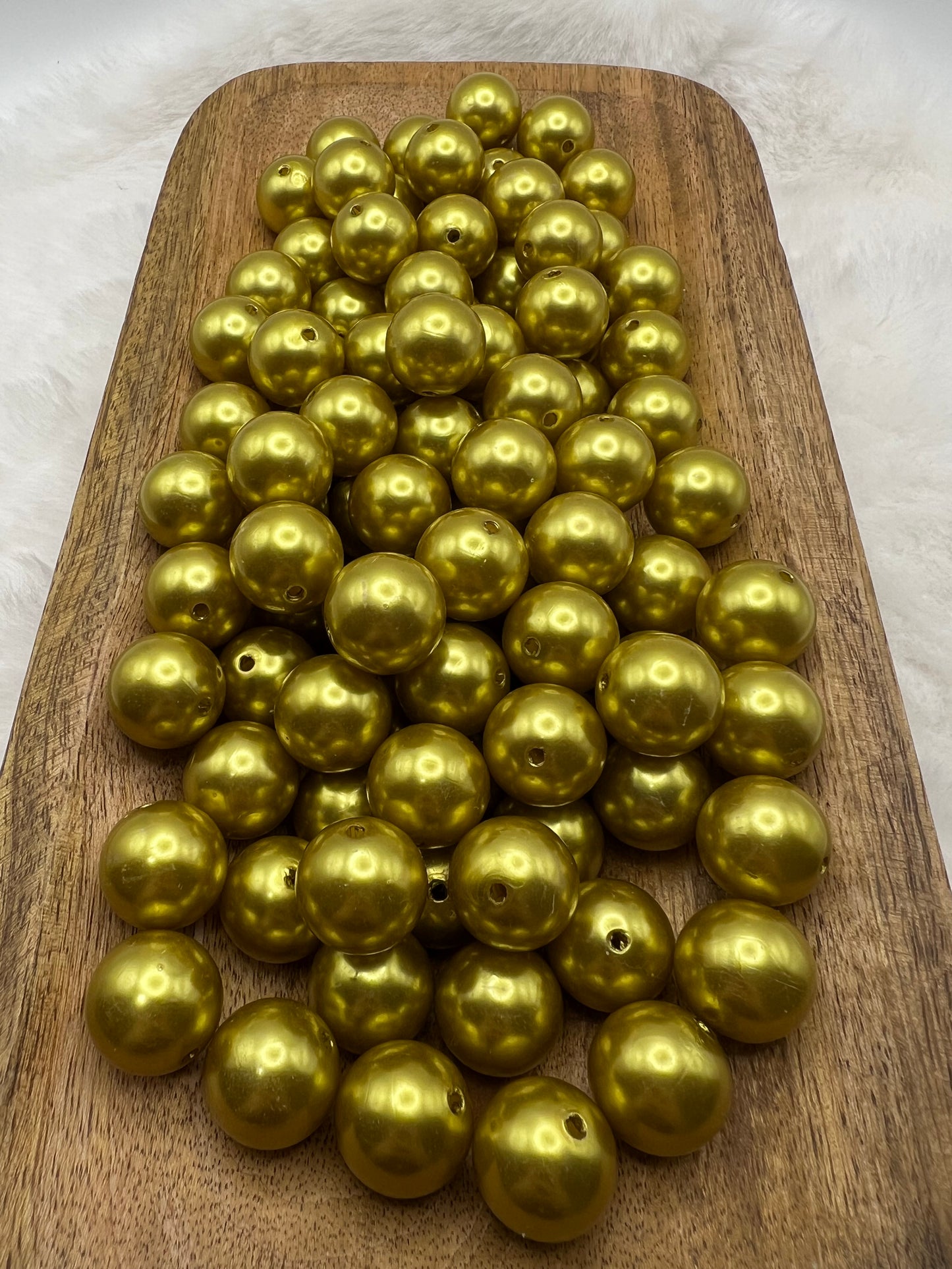 Gold 20mm shiny bubblegum beads